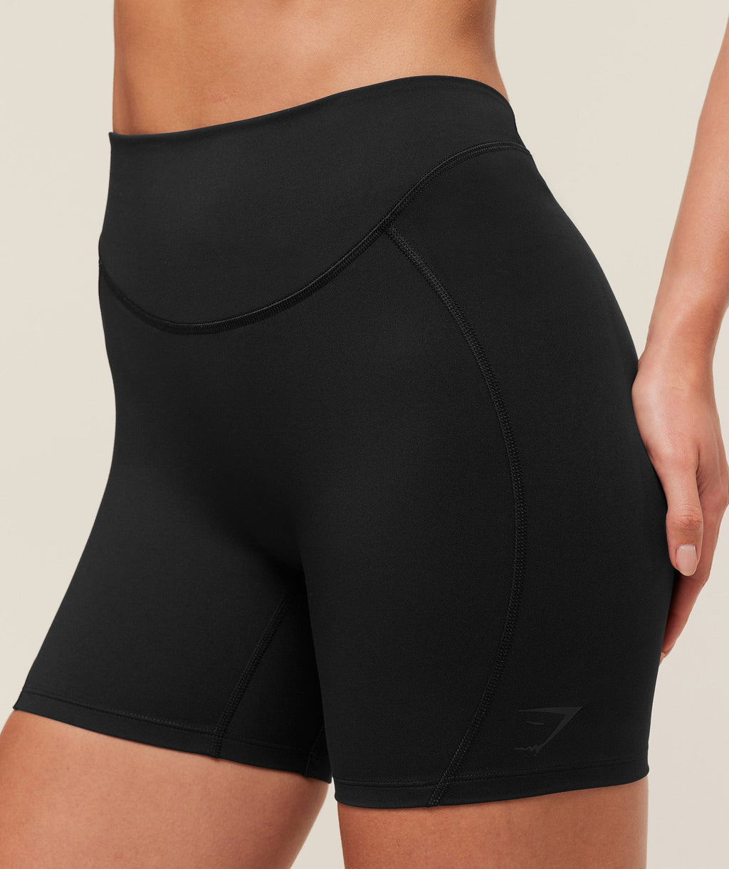 gymshark-lifting-dipped-waistband-short-shorts-black-aw25