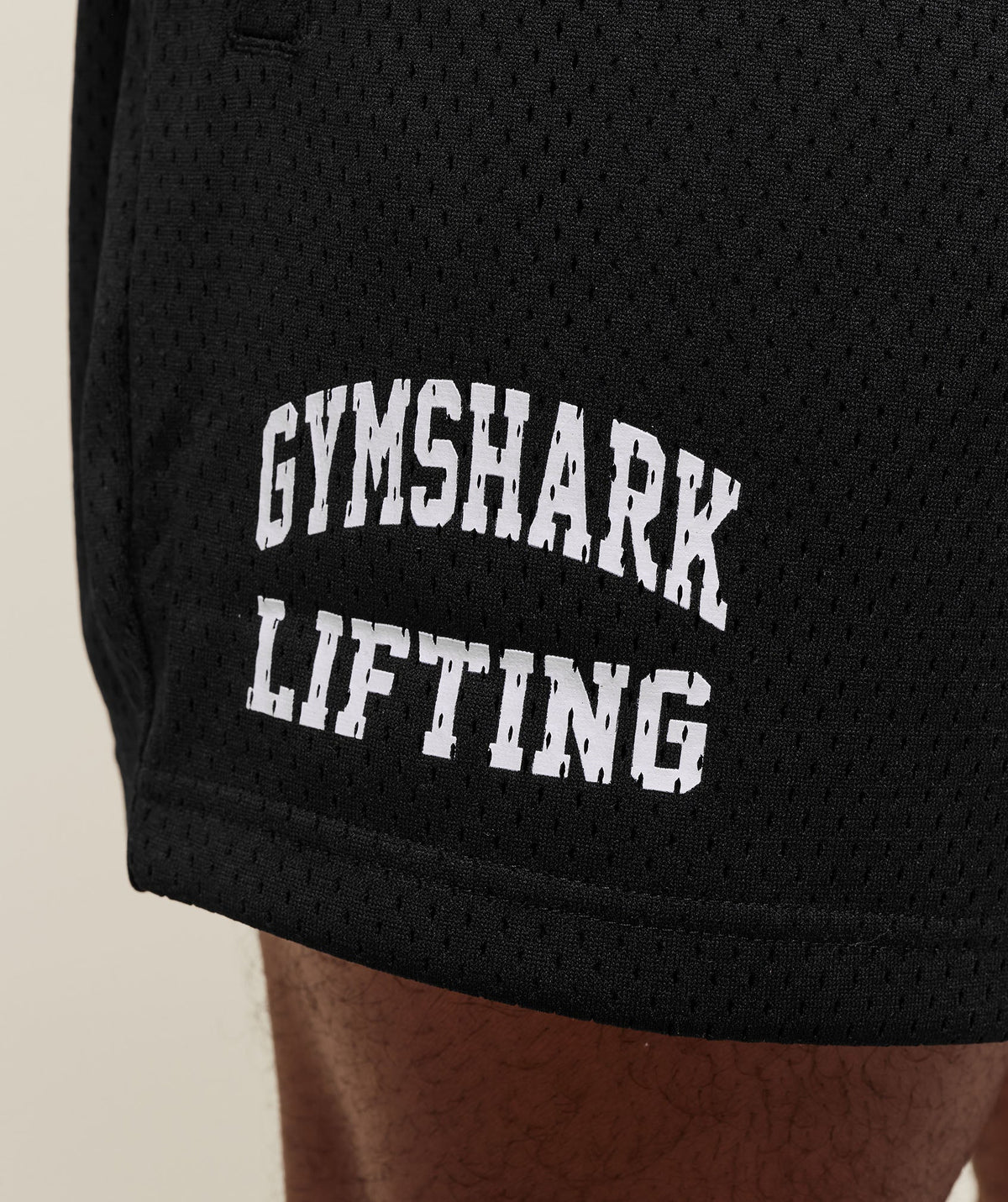 gymshark-lifting-mesh-5-shorts-black-ss25