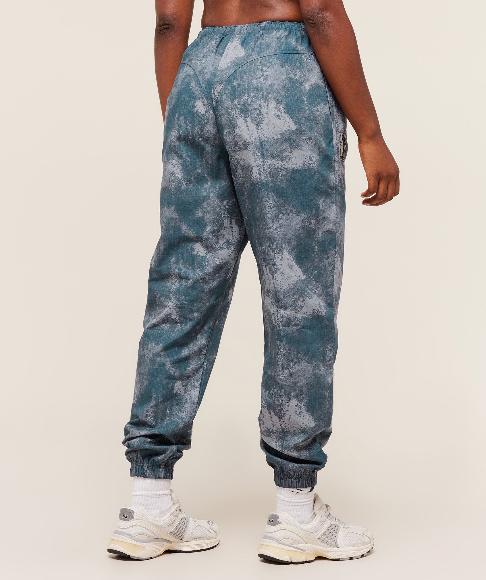 gymshark-lifting-pump-pants-pants-blue-aw25-1
