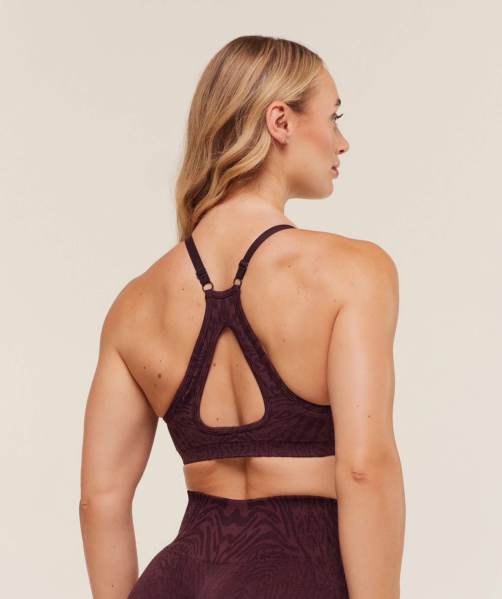 gymshark-adapt-animal-seamless-sports-bra-sports-bras-purple-aw25