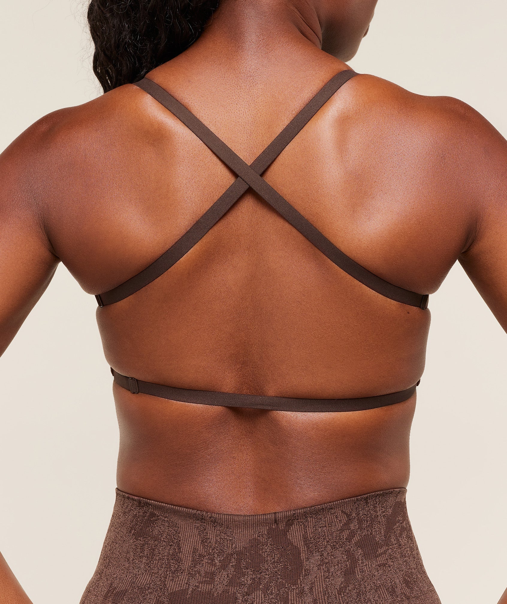 gymshark-adapt-camo-cross-back-sports-bra-sports-bras-brown-aw25