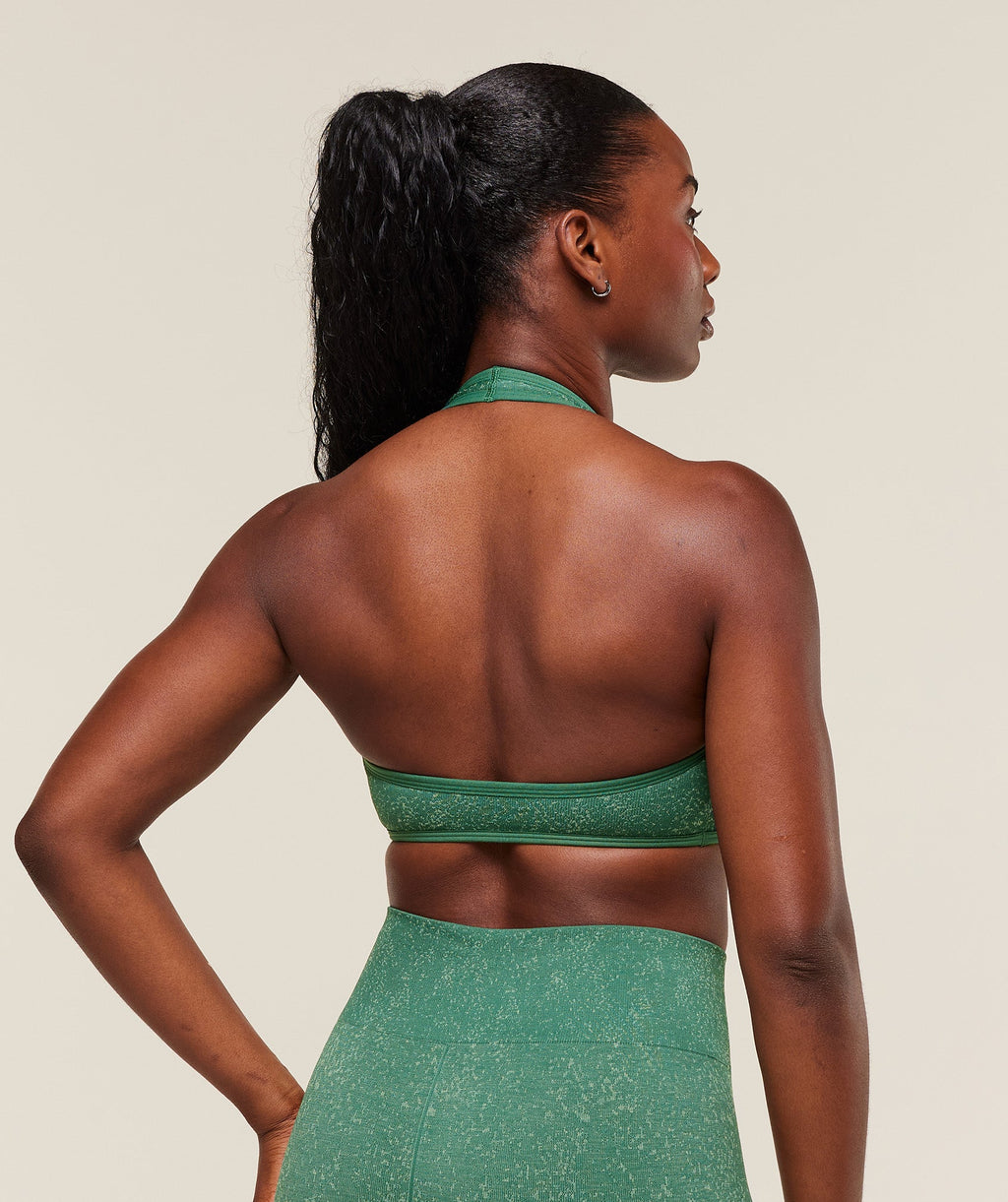 gymshark-adapt-fleck-halterneck-sports-bra-sports-bras-green-aw25