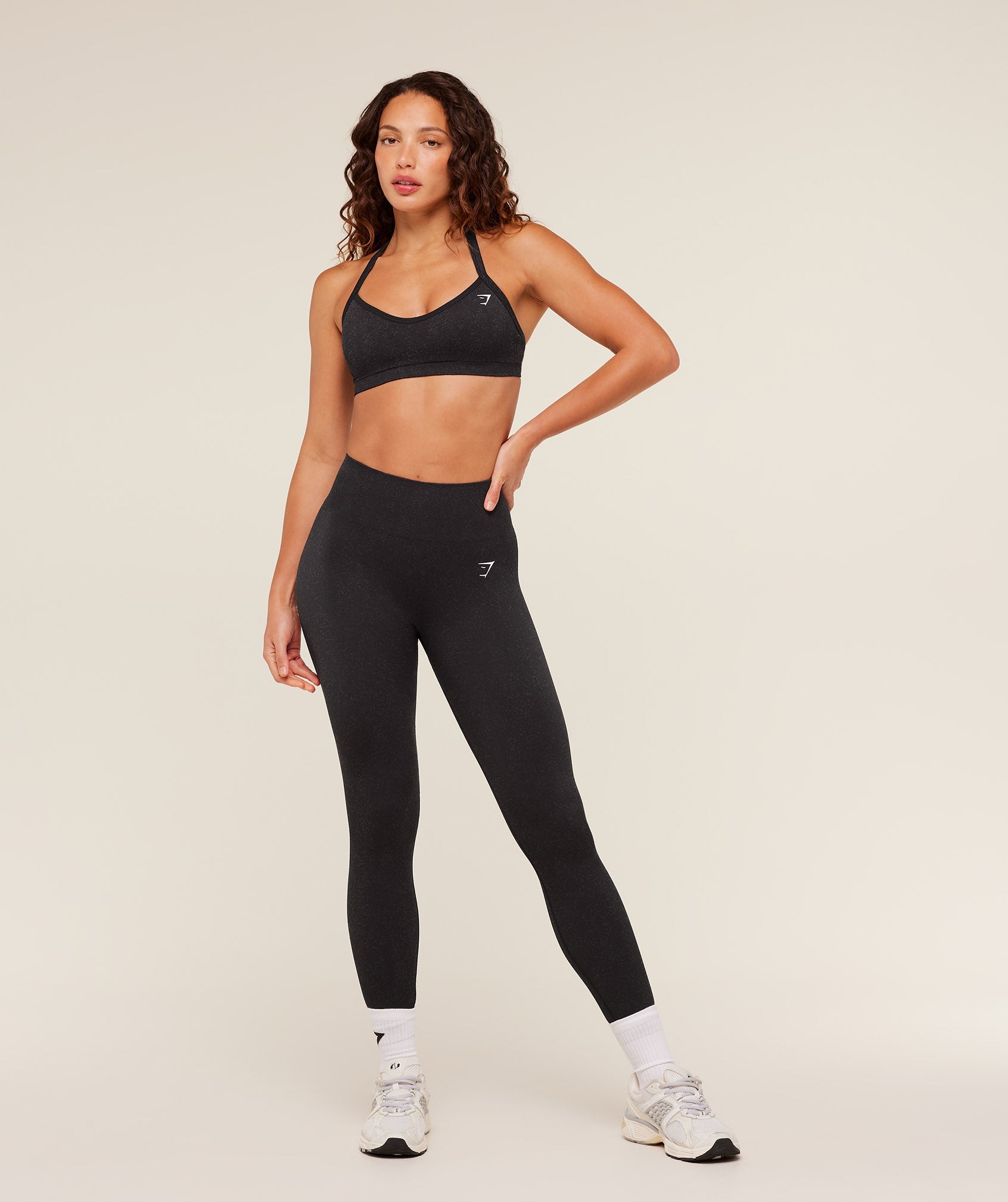 gymshark-adapt-fleck-sports-bra-sports-bras-black-ss26