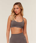 gymshark-everyday-seamless-racerback-sports-bra-sports-bras