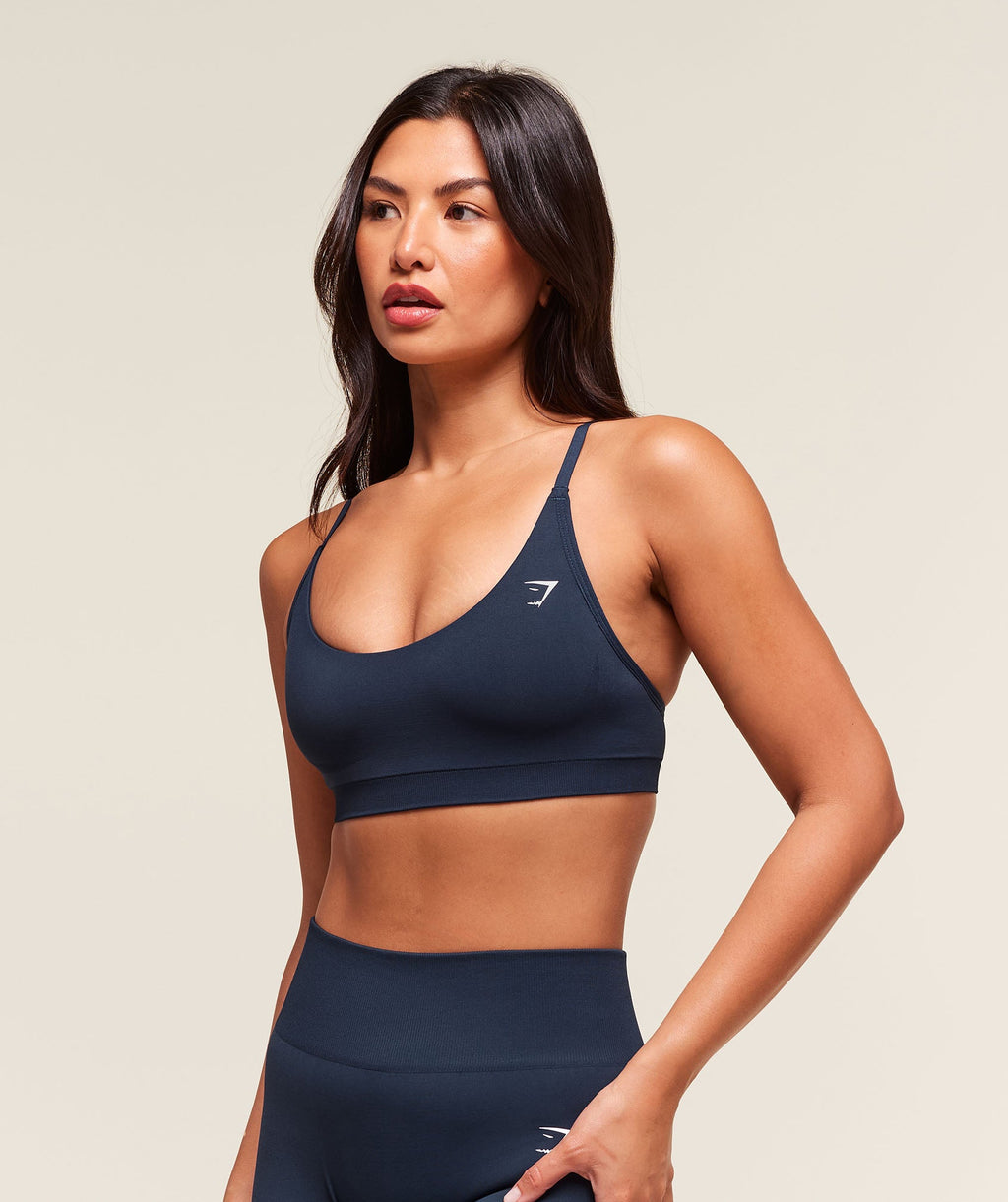 gymshark-everyday-seamless-racerback-sports-bra-sports-bras-blue-aw25