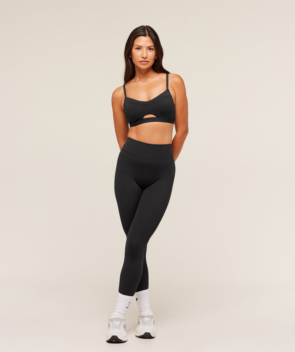 gymshark-balcony-peekaboo-sports-bra-sports-bras-black-aw25