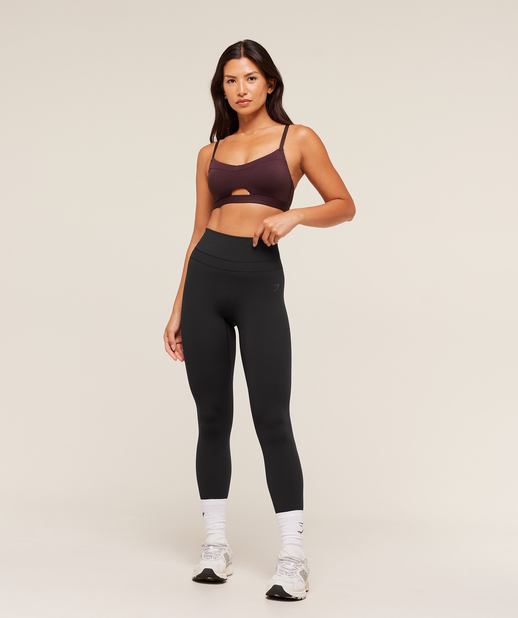 gymshark-balcony-peekaboo-sports-bra-sports-bras-purple-aw25