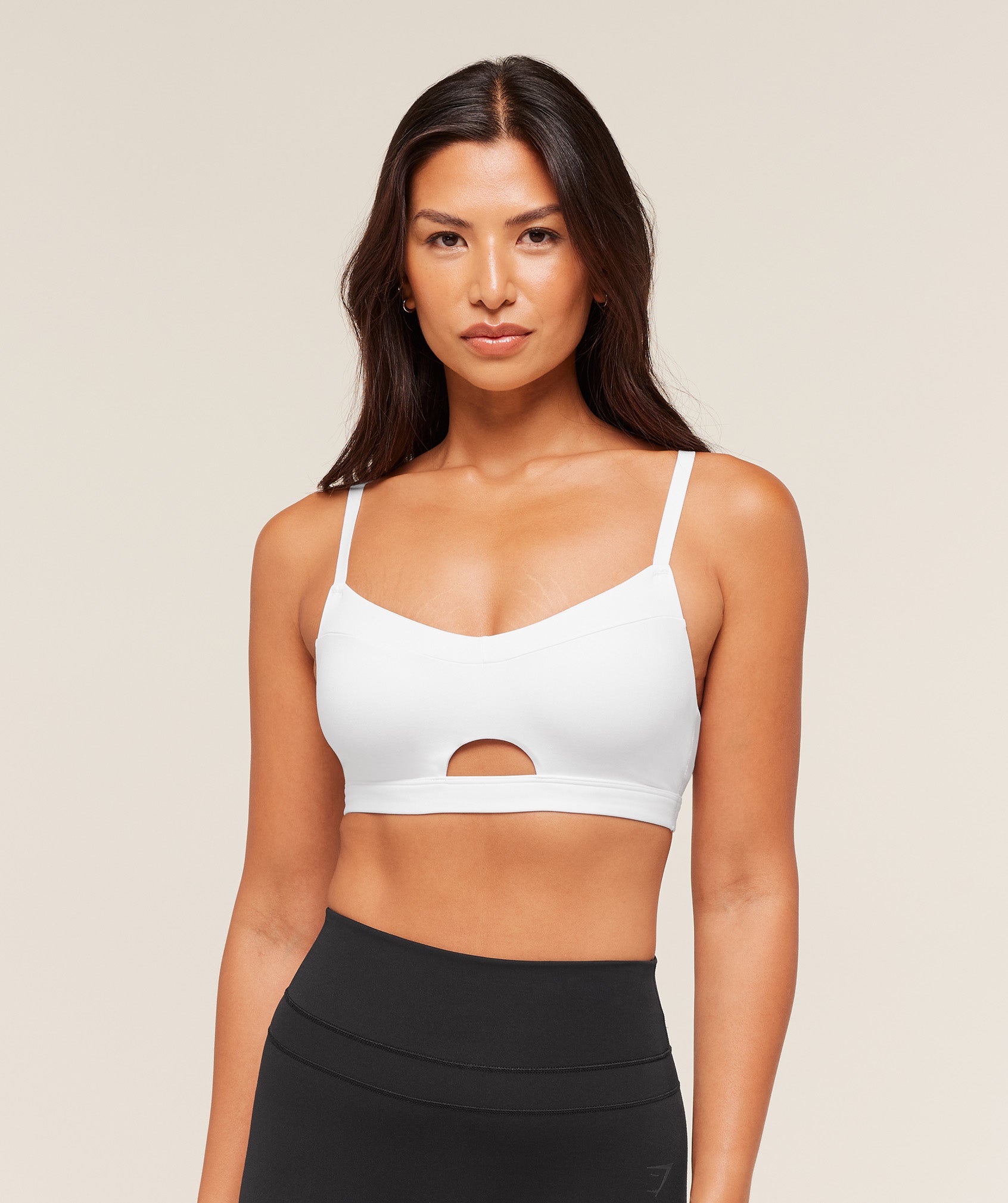 gymshark-balcony-peekaboo-sports-bra-sports-bras-white-aw25