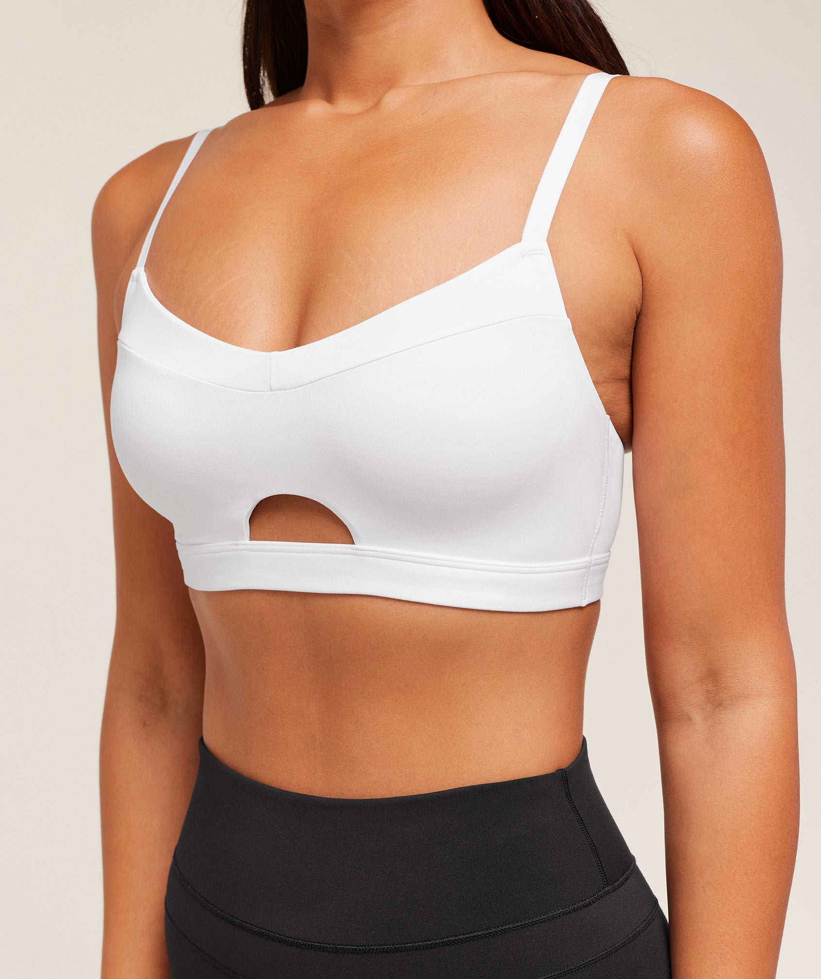 gymshark-balcony-peekaboo-sports-bra-sports-bras-white-aw25