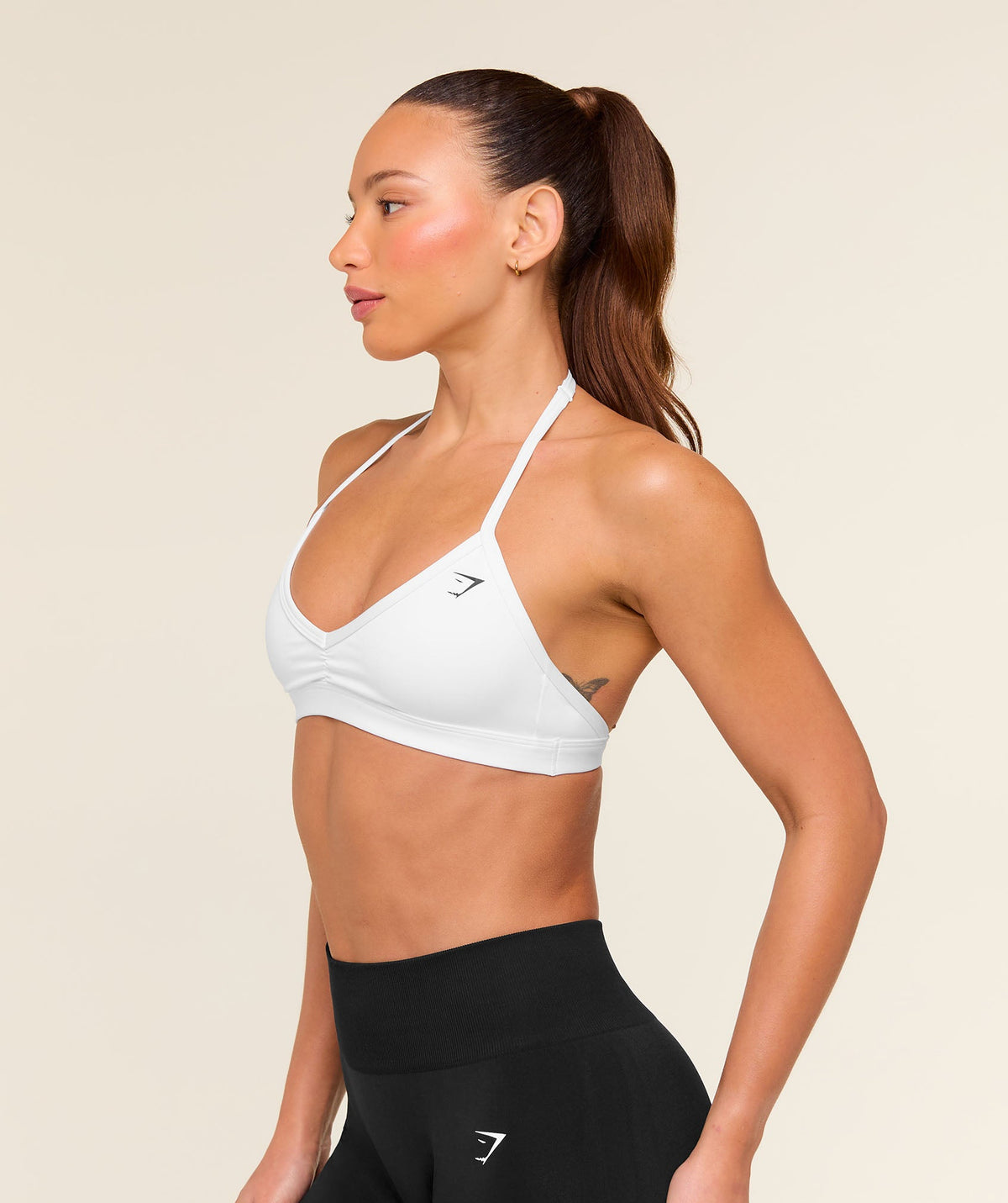 gymshark-minimal-halterneck-sports-bra-white-ss25