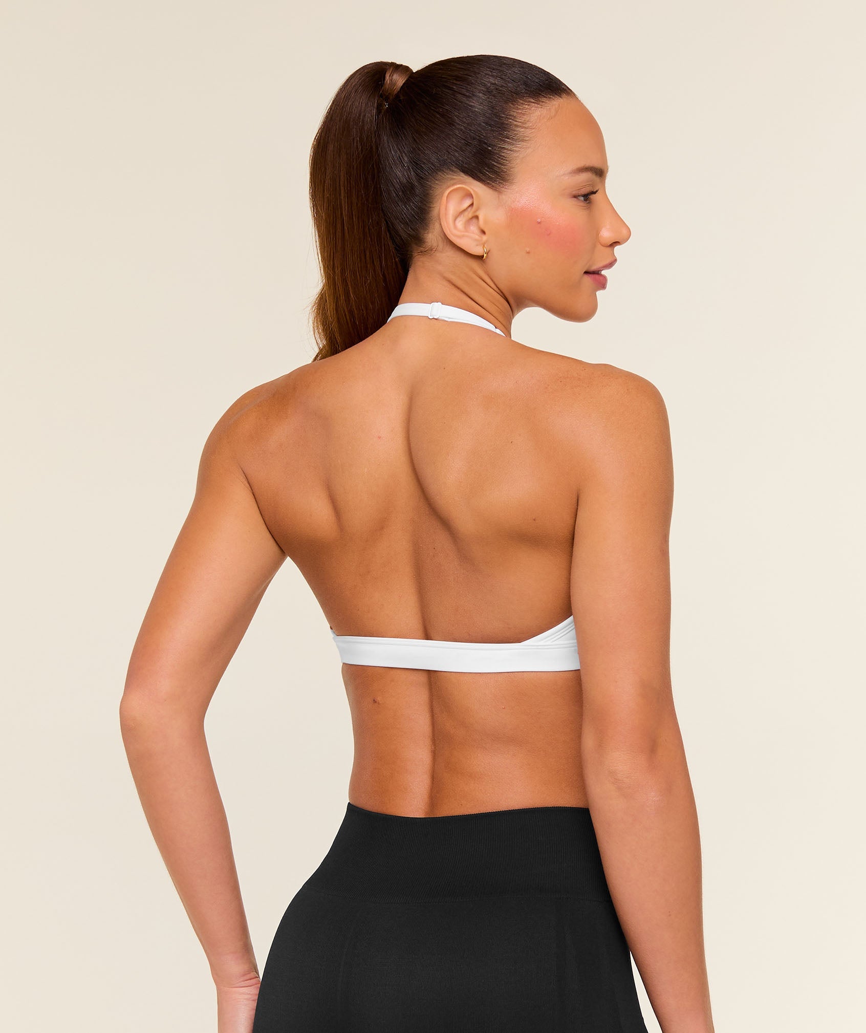 gymshark-minimal-halterneck-sports-bra-white-ss25