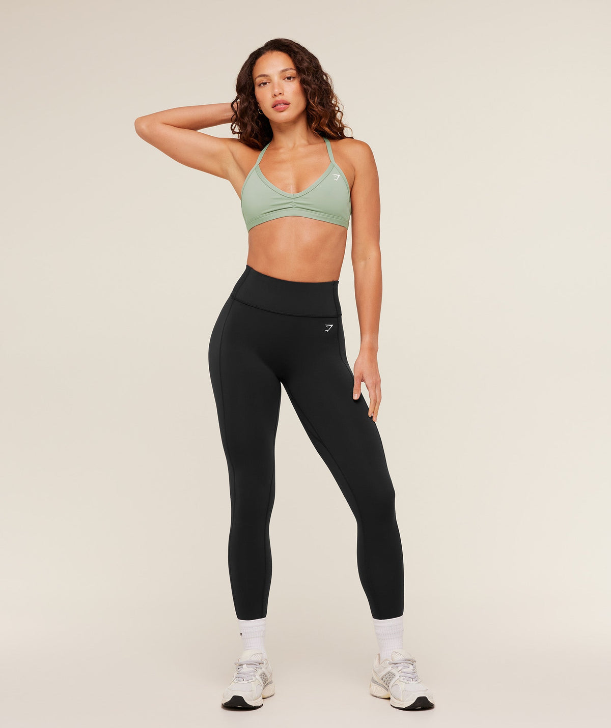 gymshark-minimal-sports-bra-sports-bras-green-ss26-b3a2j-edc3