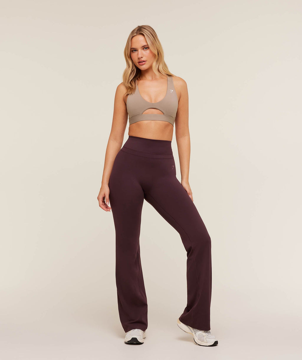 gymshark-peek-a-boo-sports-bra-sports-bras-brown-aw25
