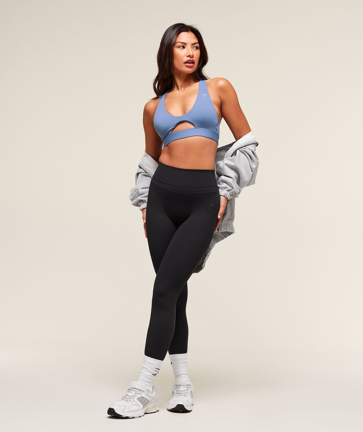 gymshark-peek-a-boo-sports-bra-sports-bras-blue-aw25