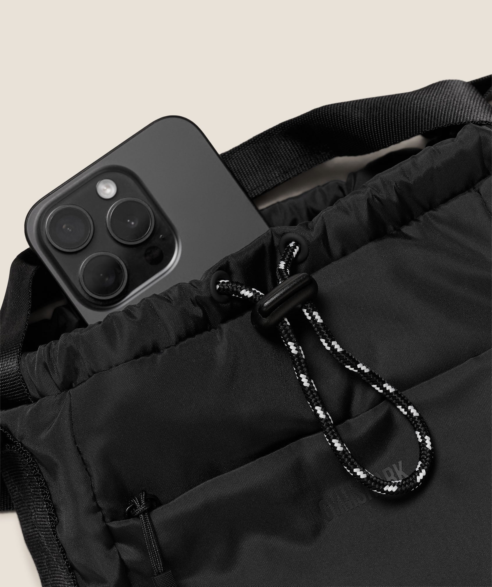 gymshark-mode-crossbody-bags-black-aw25
