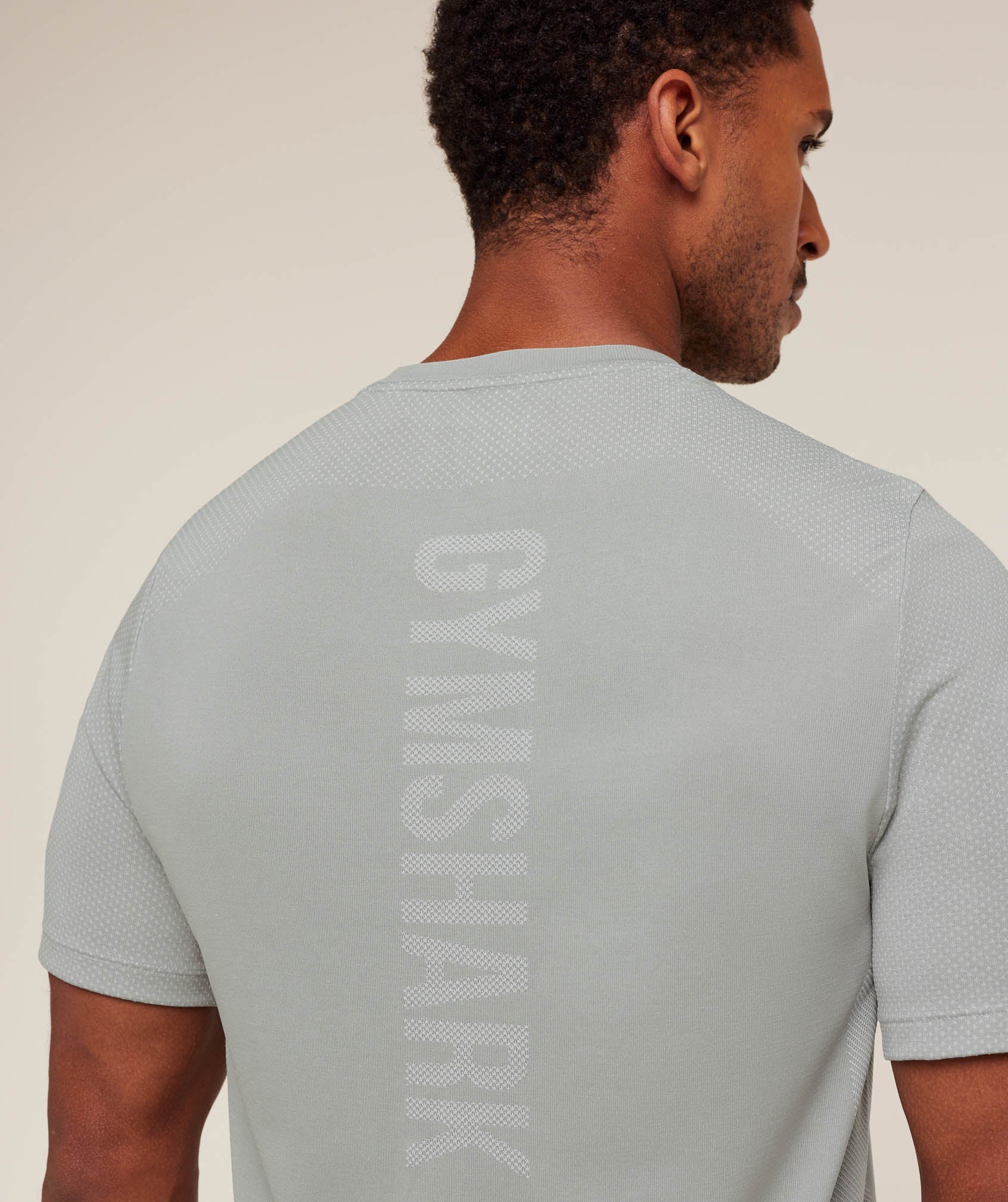 gymshark-lightweight-seamless-t-shirt-ss-tops-grey-aw25-1