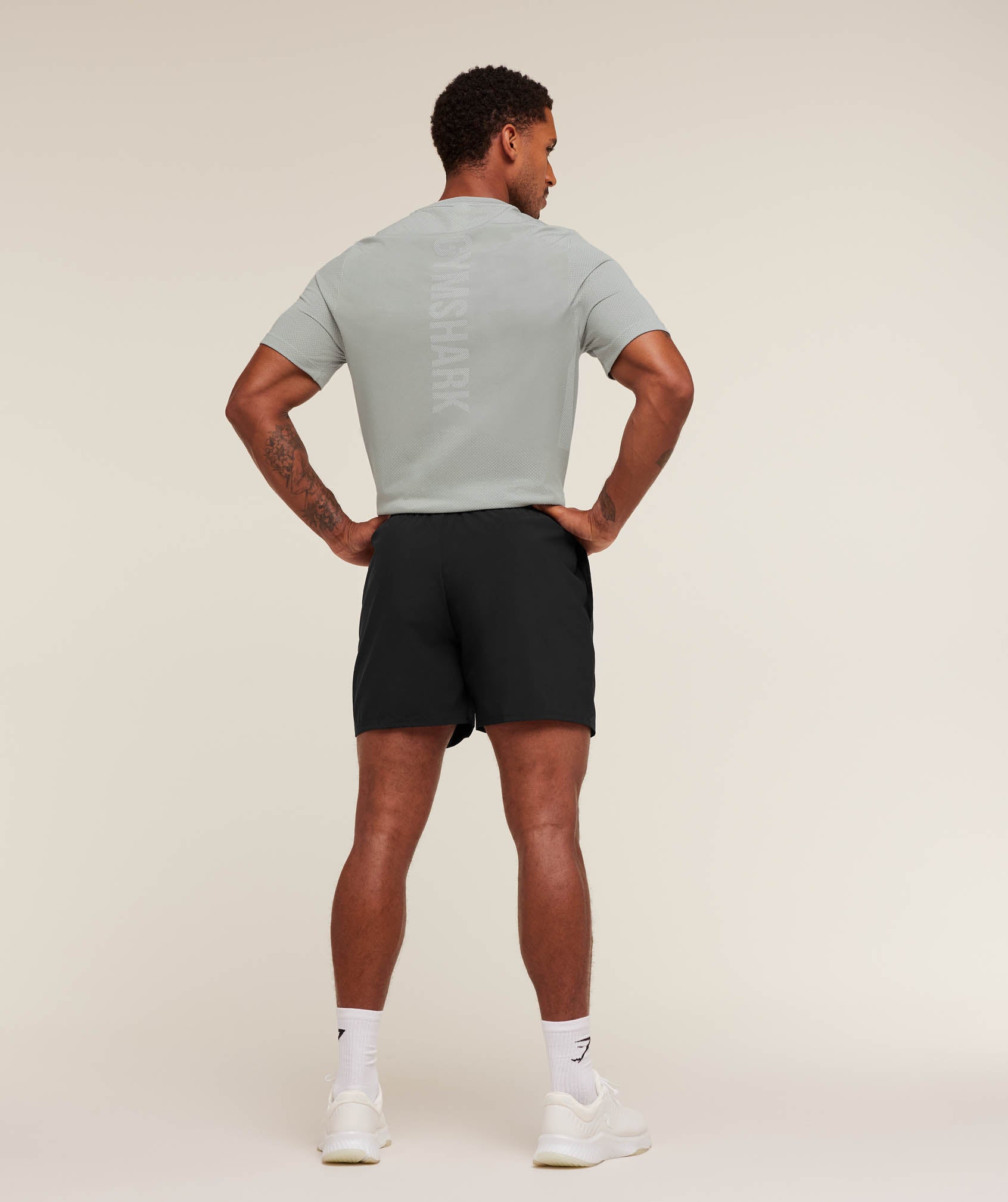 gymshark-lightweight-seamless-t-shirt-ss-tops-grey-aw25-1