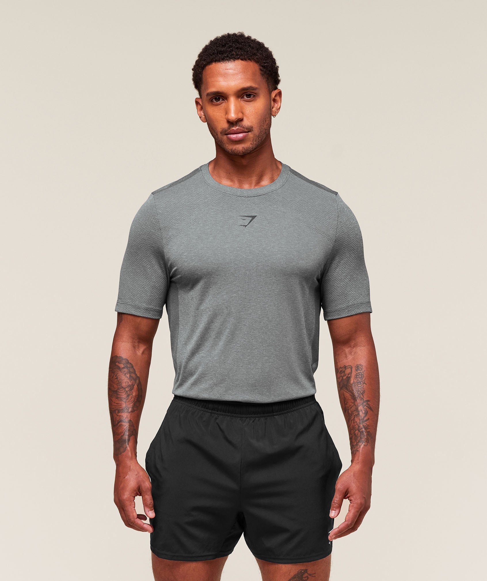 gymshark-lightweight-seamless-t-shirt-ss-tops-grey-ss25