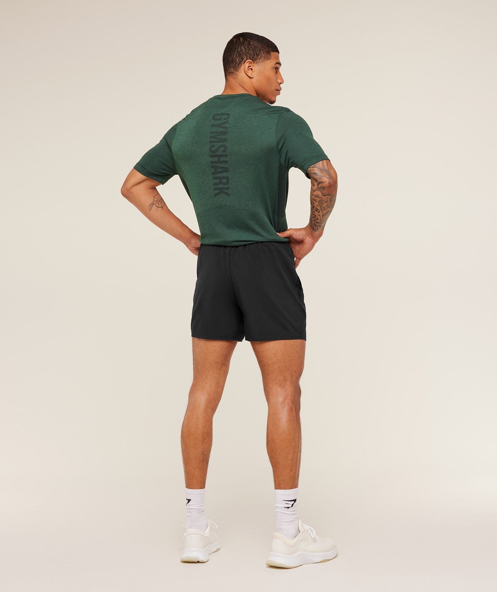 gymshark-lightweight-seamless-t-shirt-ss-tops-green-ss26
