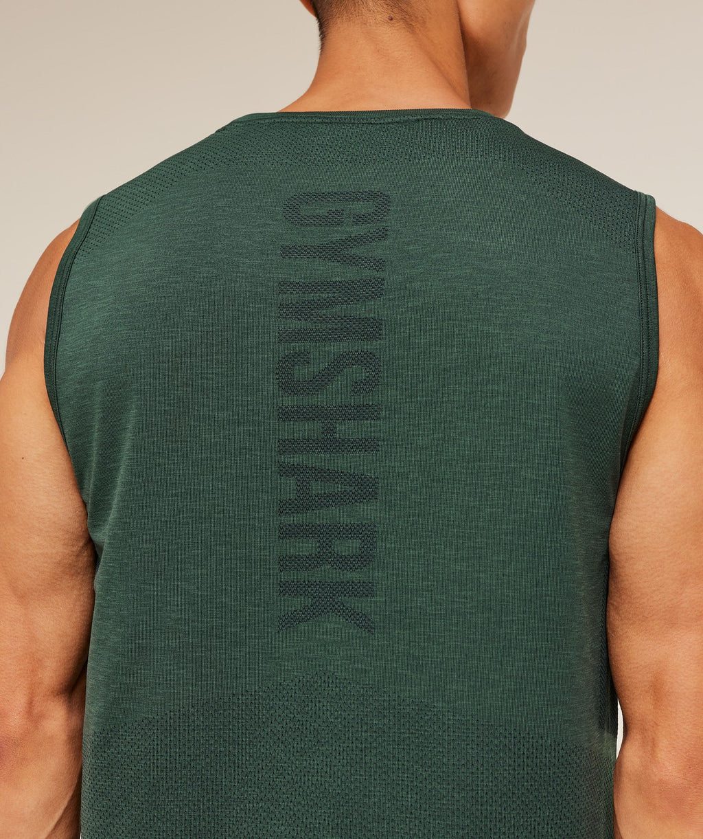 gymshark-lightweight-seamless-tank-sleeveless-tops