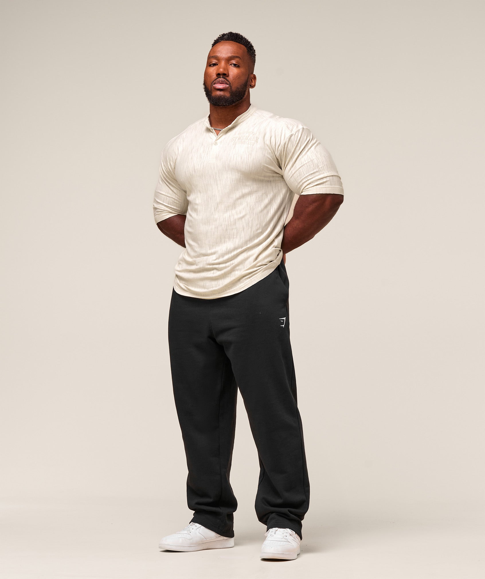 gymshark-lightweight-slub-textured-3-4-henley-ls-tops-white-ss25