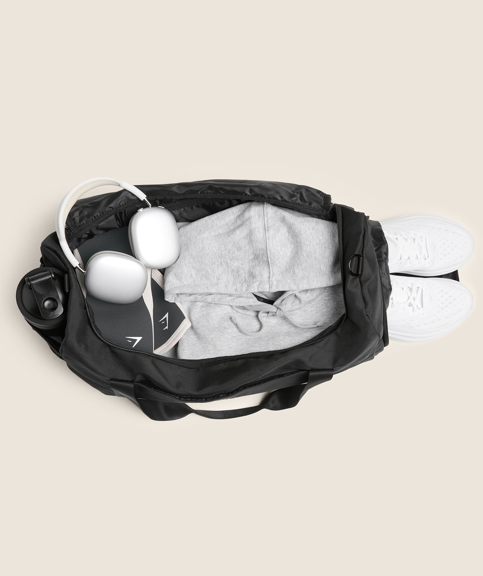 gymshark-medium-everyday-holdall-black-ss23