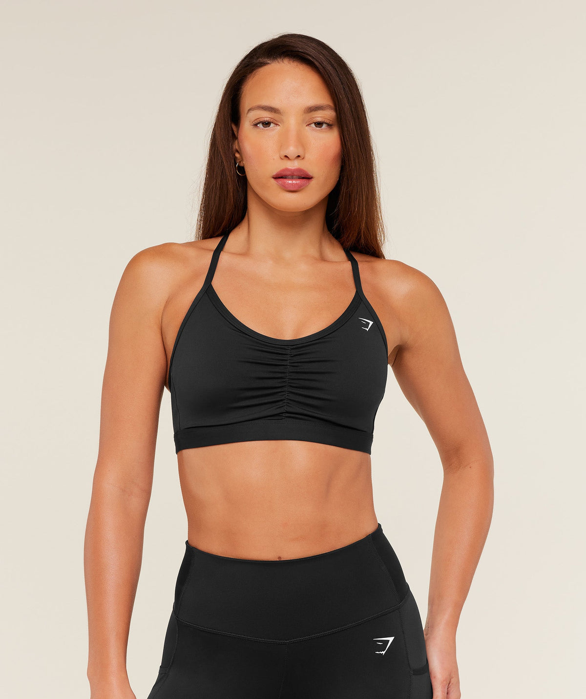 gymshark-ruched-sports-bra-black-ss22