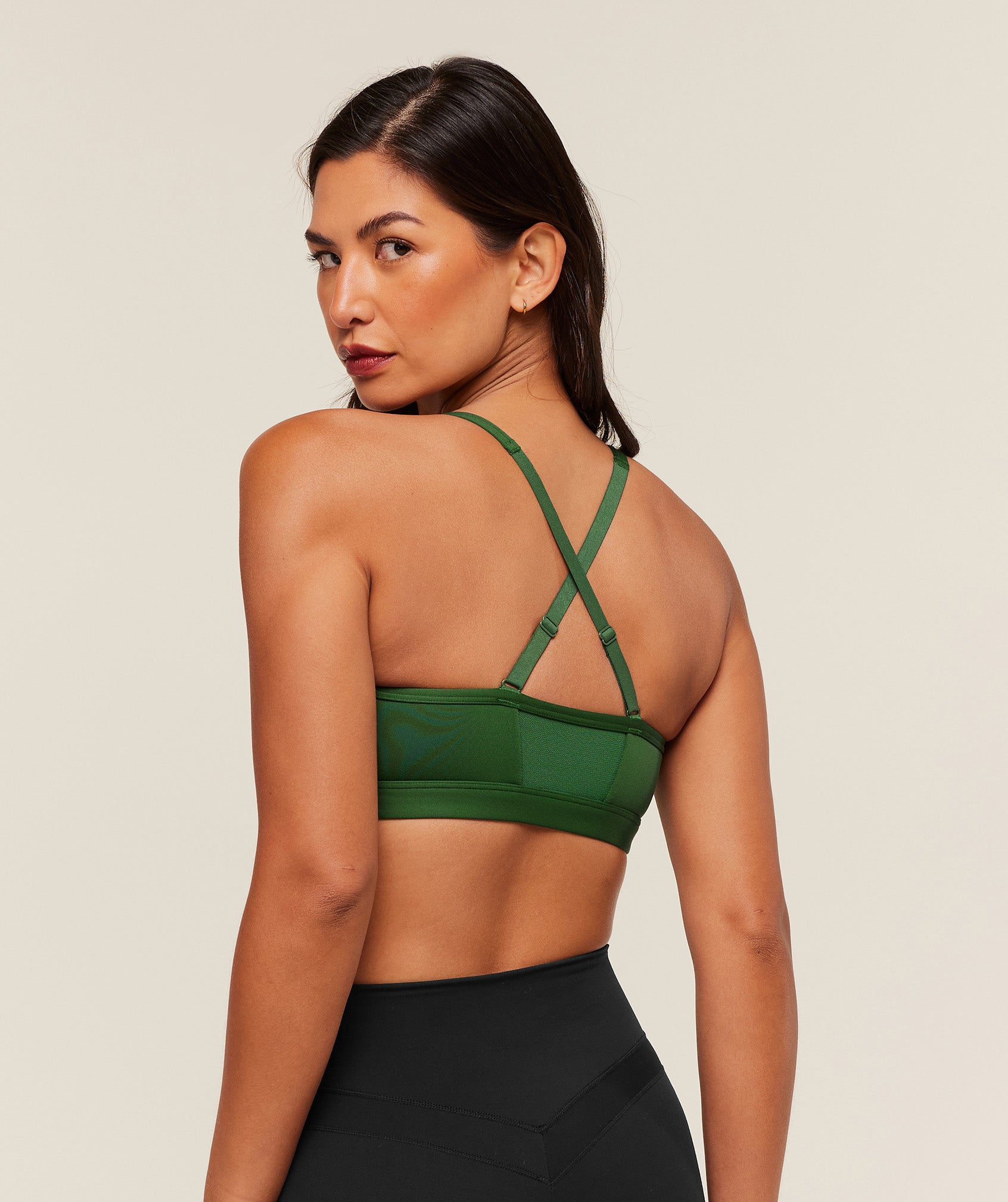 gymshark-ruched-sports-bra-sports-bras-green-aw25-1