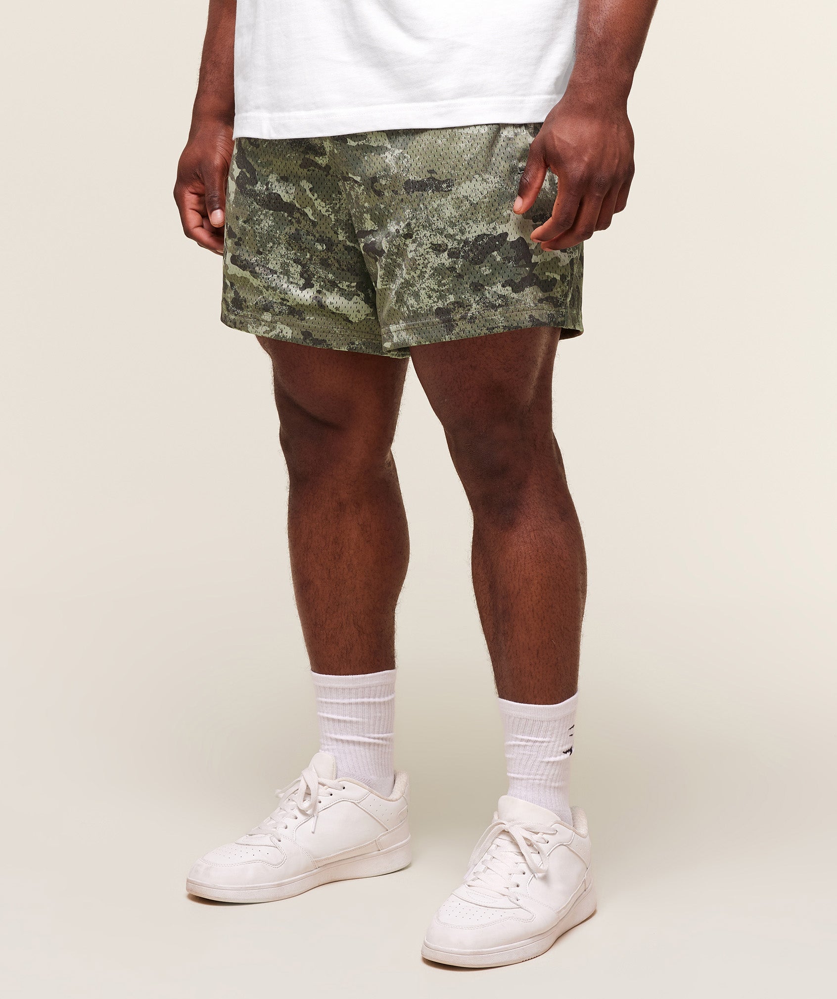 gymshark-lifting-mesh-5-shorts-shorts-green-ss25
