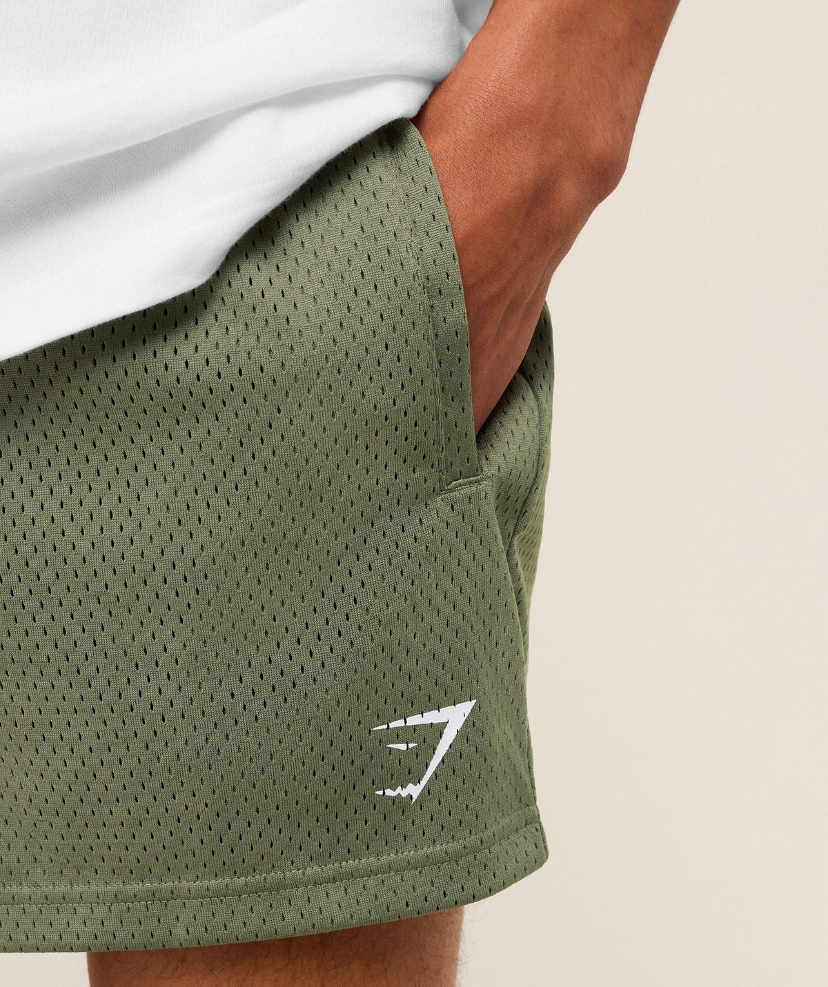 gymshark-lifting-mesh-5-shorts-shorts