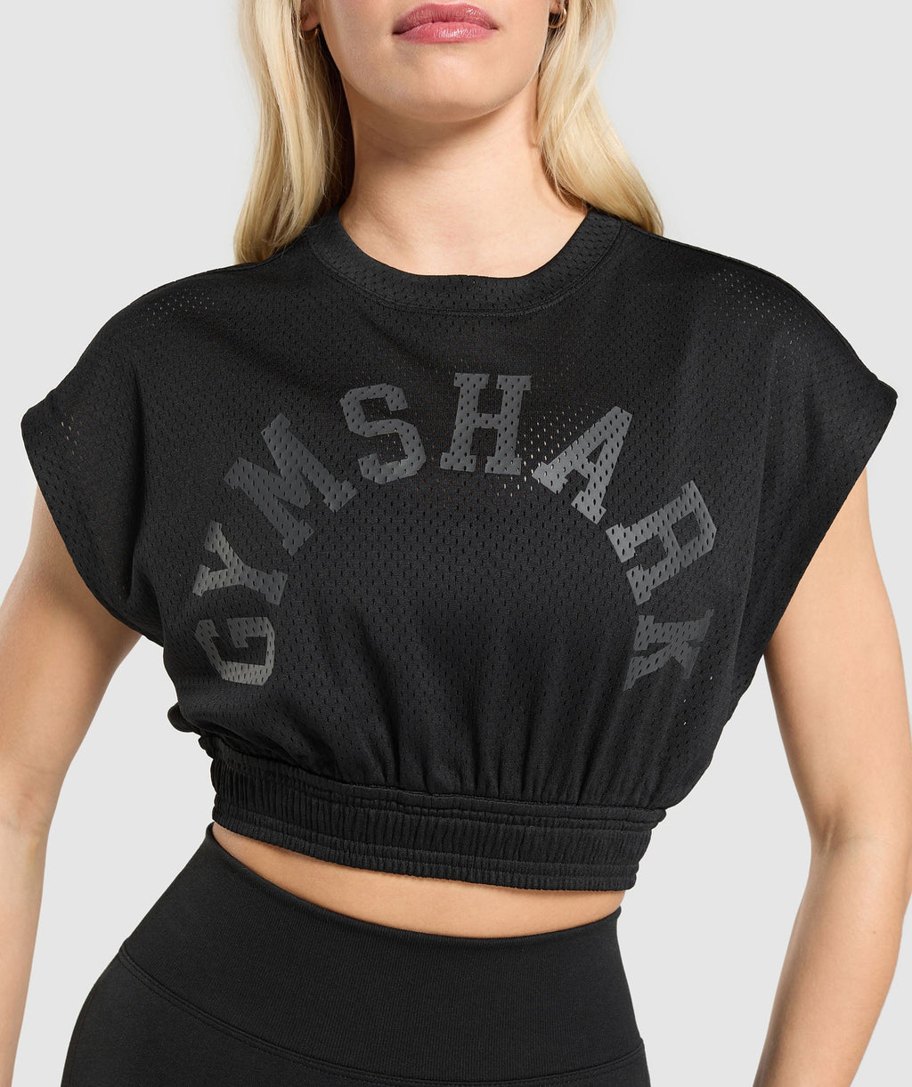 gymshark-mesh-graphic-crop-top-crop-tops-black-ss25