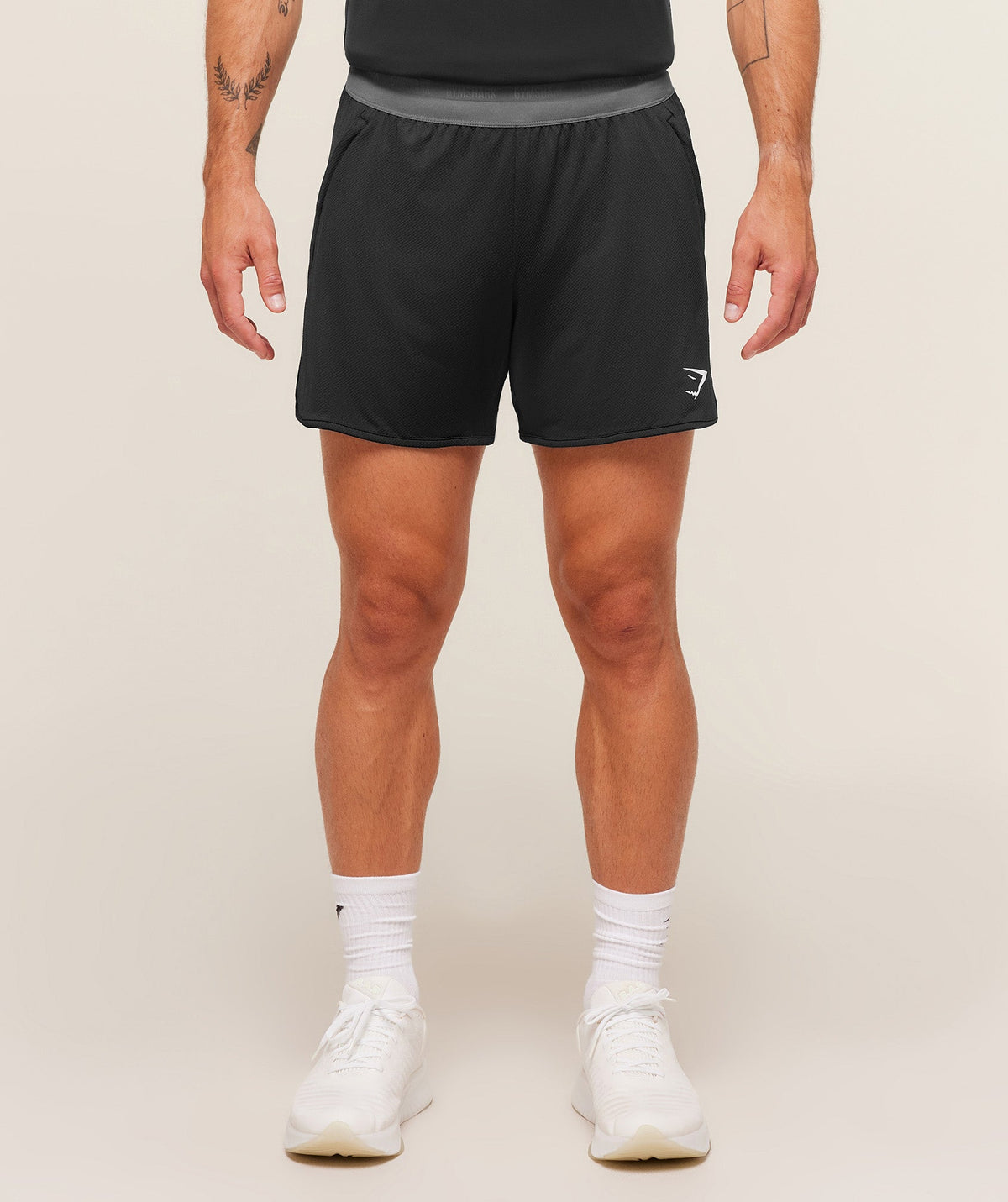 gymshark-mesh-hybrid-5-shorts-shorts-black-aw25