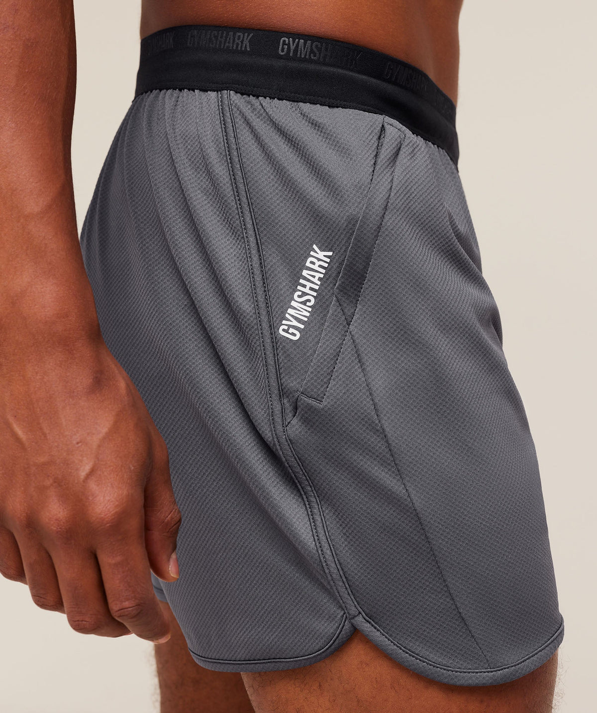 gymshark-mesh-hybrid-5-shorts-shorts-grey-aw25