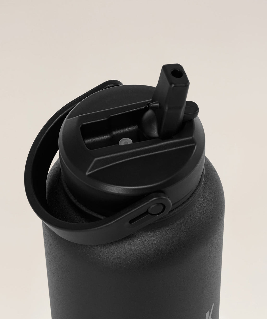 gymshark-metal-insulated-straw-bottle-1l-bottles-black-aw25