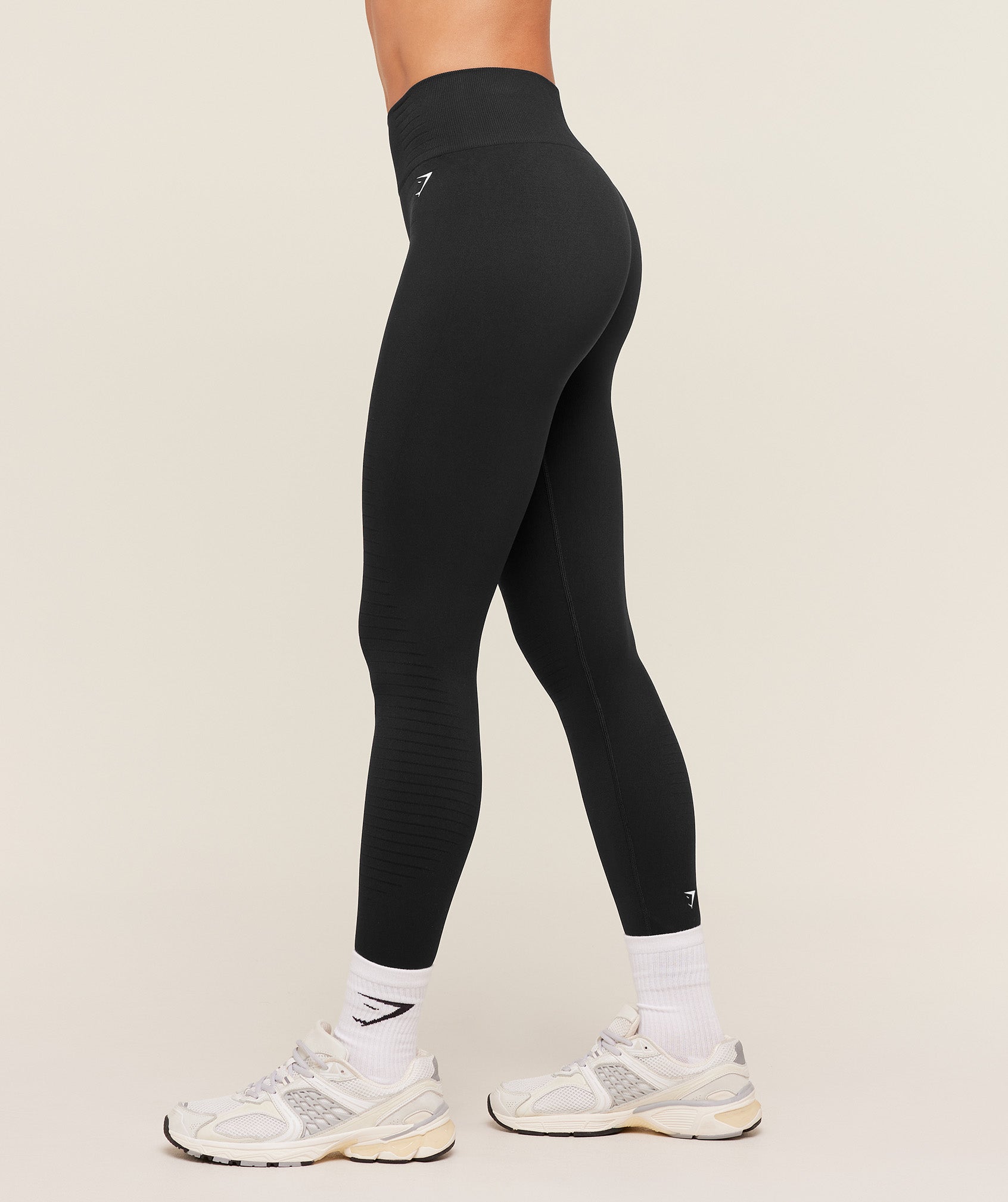 gymshark-steel-seamless-leggings-leggings-black-ss26
