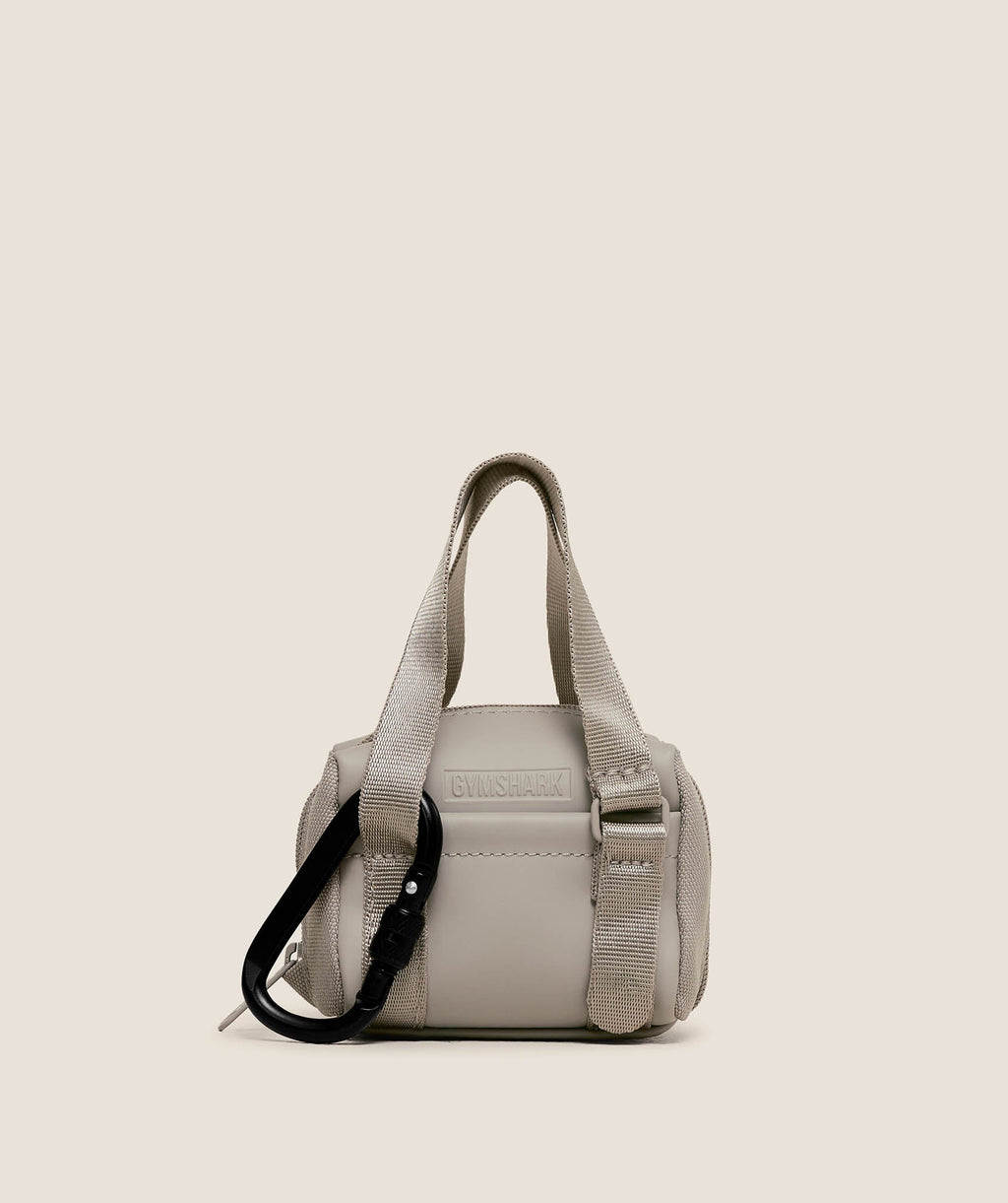 gymshark-everyday-mini-holdall-keychain-misc-grey-aw25