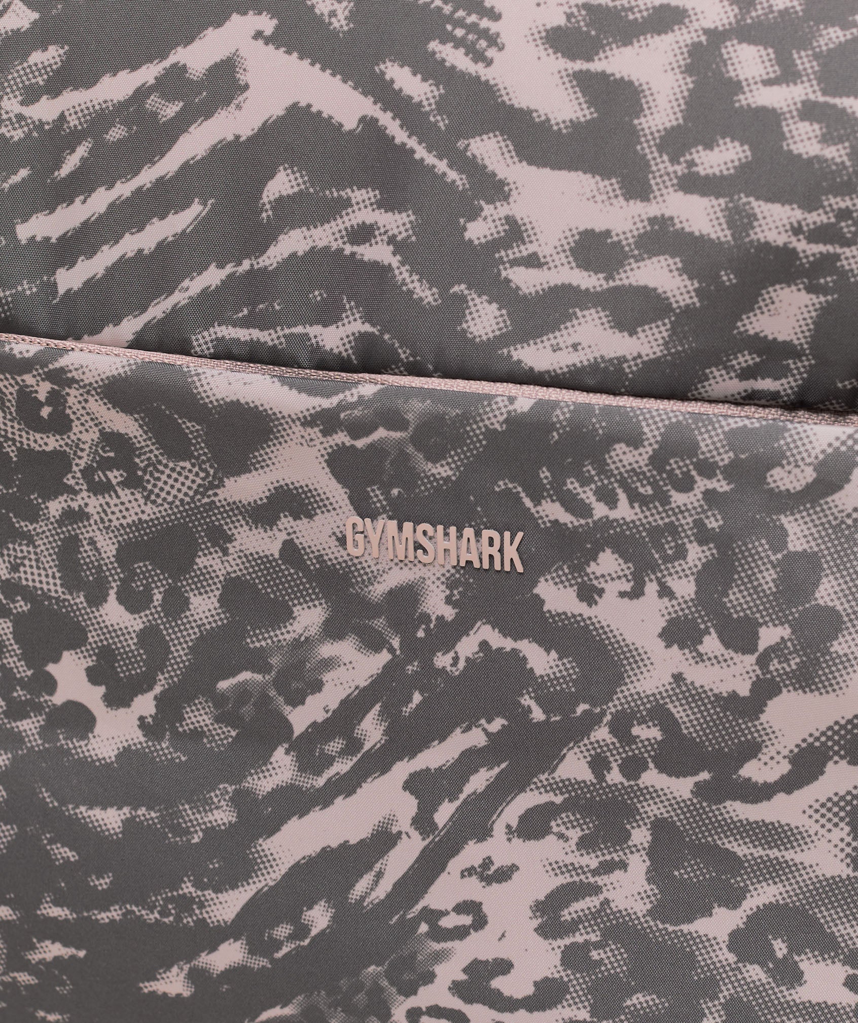gymshark-mode-duffle-bag-bags
