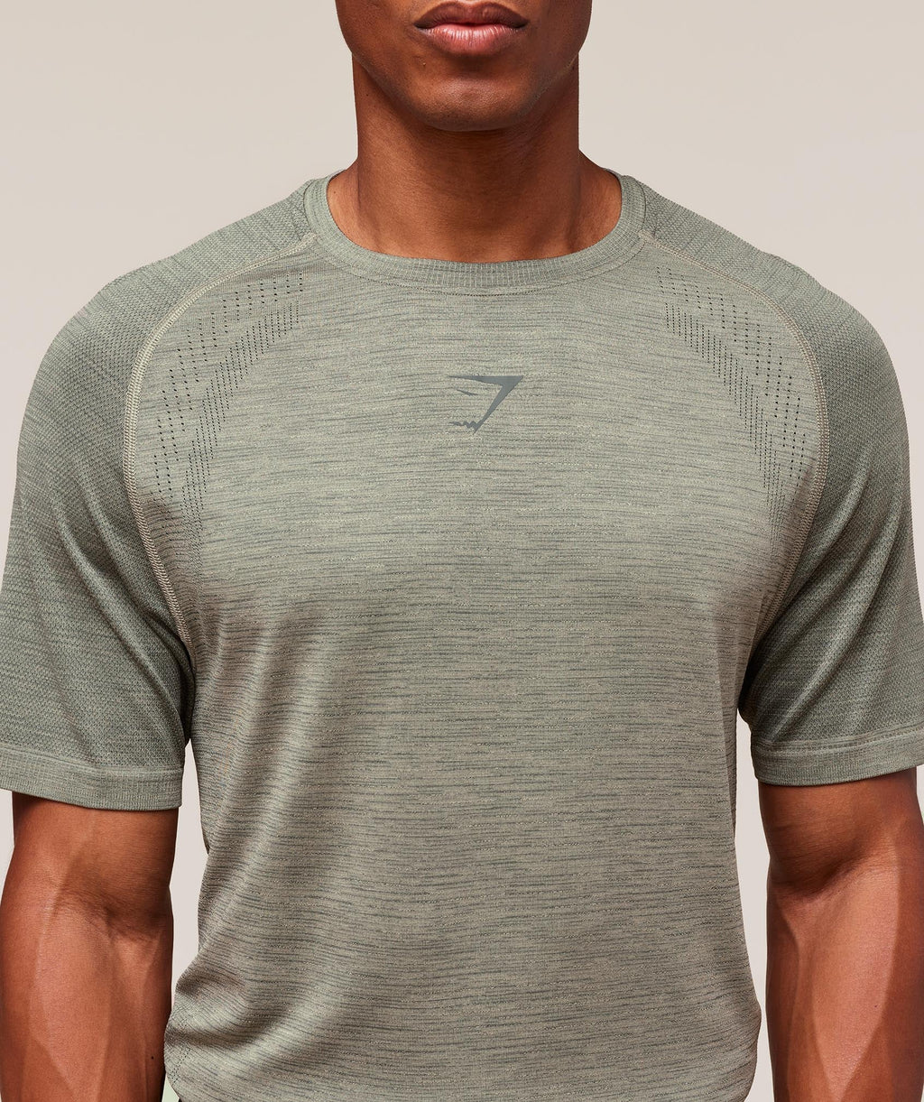 gymshark-versatile-seamless-t-shirt-ss-tops-green-ss25