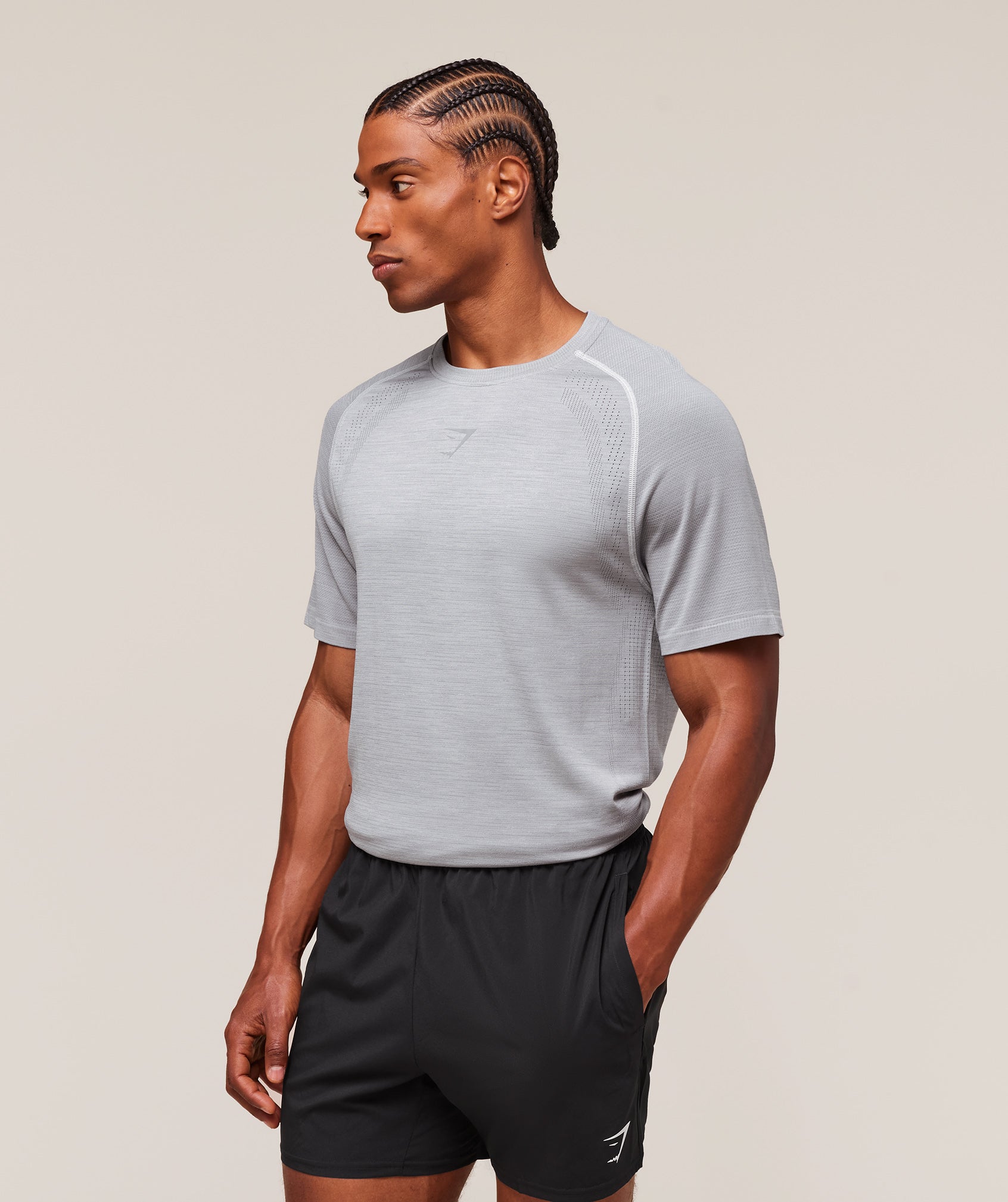 gymshark-versatile-seamless-t-shirt-ss-tops-grey-ss25