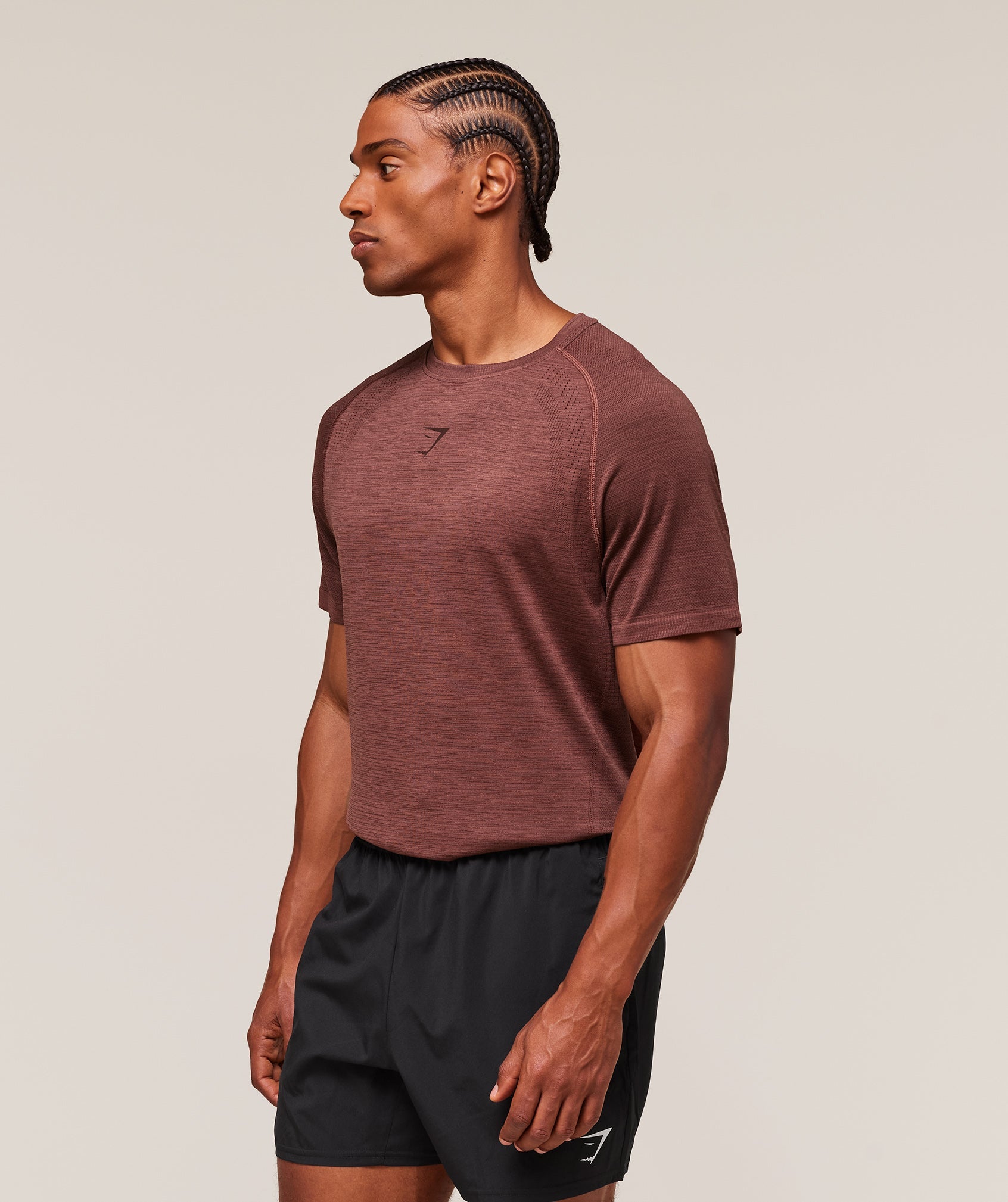 gymshark-versatile-seamless-t-shirt-ss-tops-brown-ss25