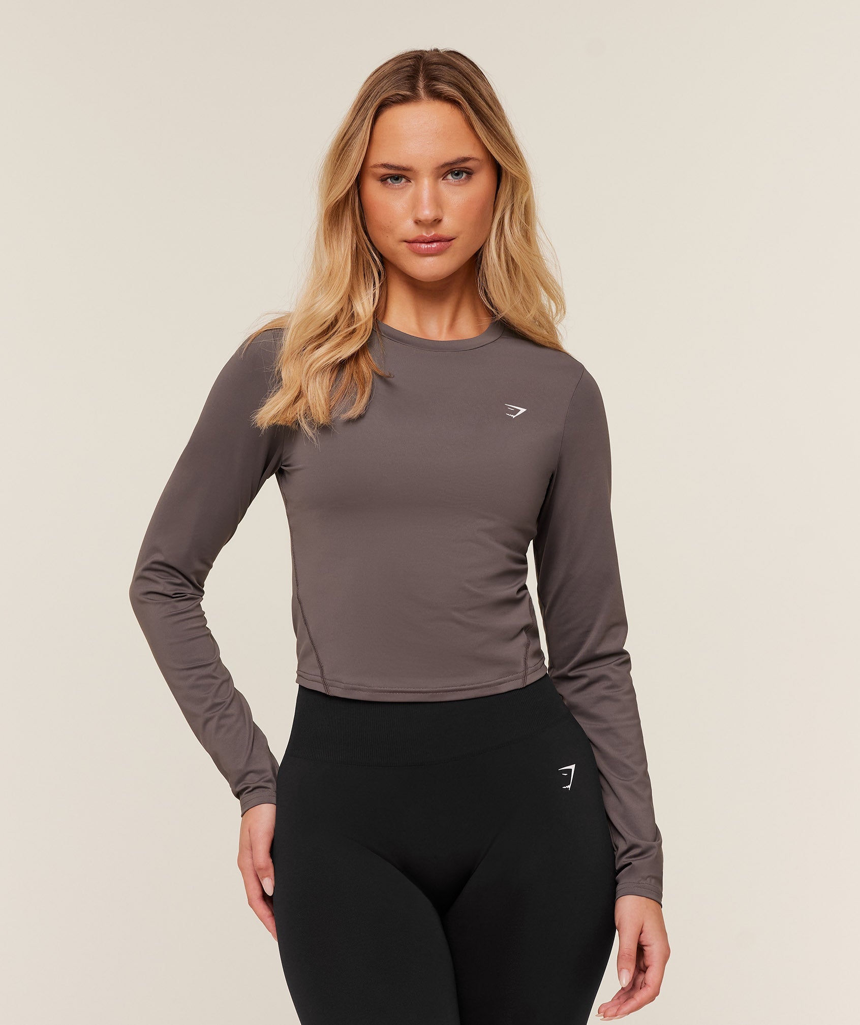 gymshark-training-midi-long-sleeve-top-ls-tops