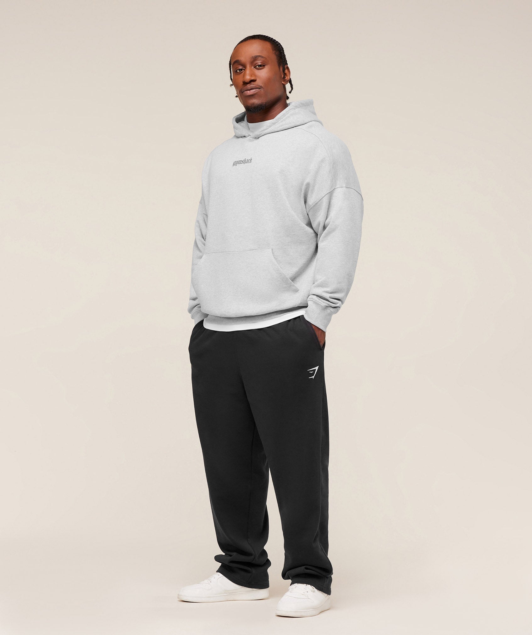 gymshark-olde-english-hoodie-pullovers-grey-aw25-1