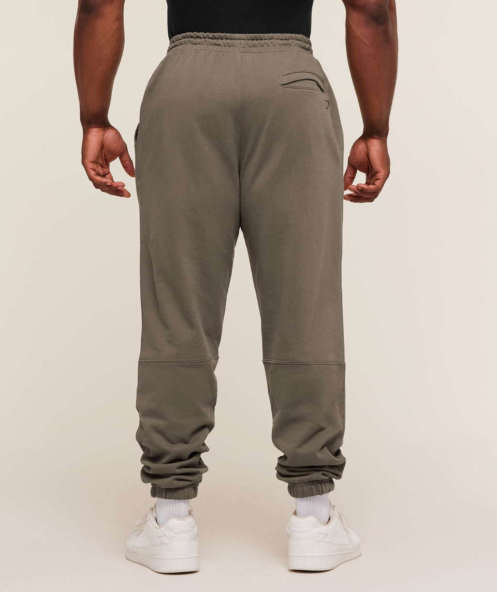 gymshark-olde-english-joggers-pants-brown-aw25