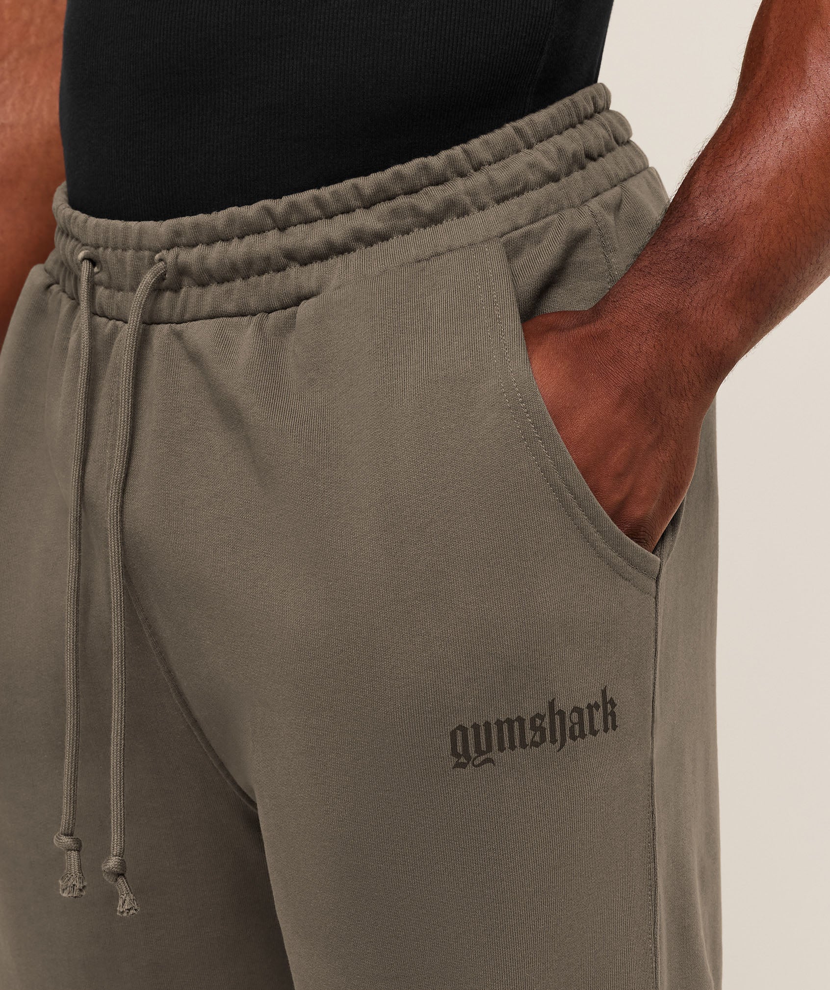 gymshark-olde-english-joggers-pants-brown-aw25