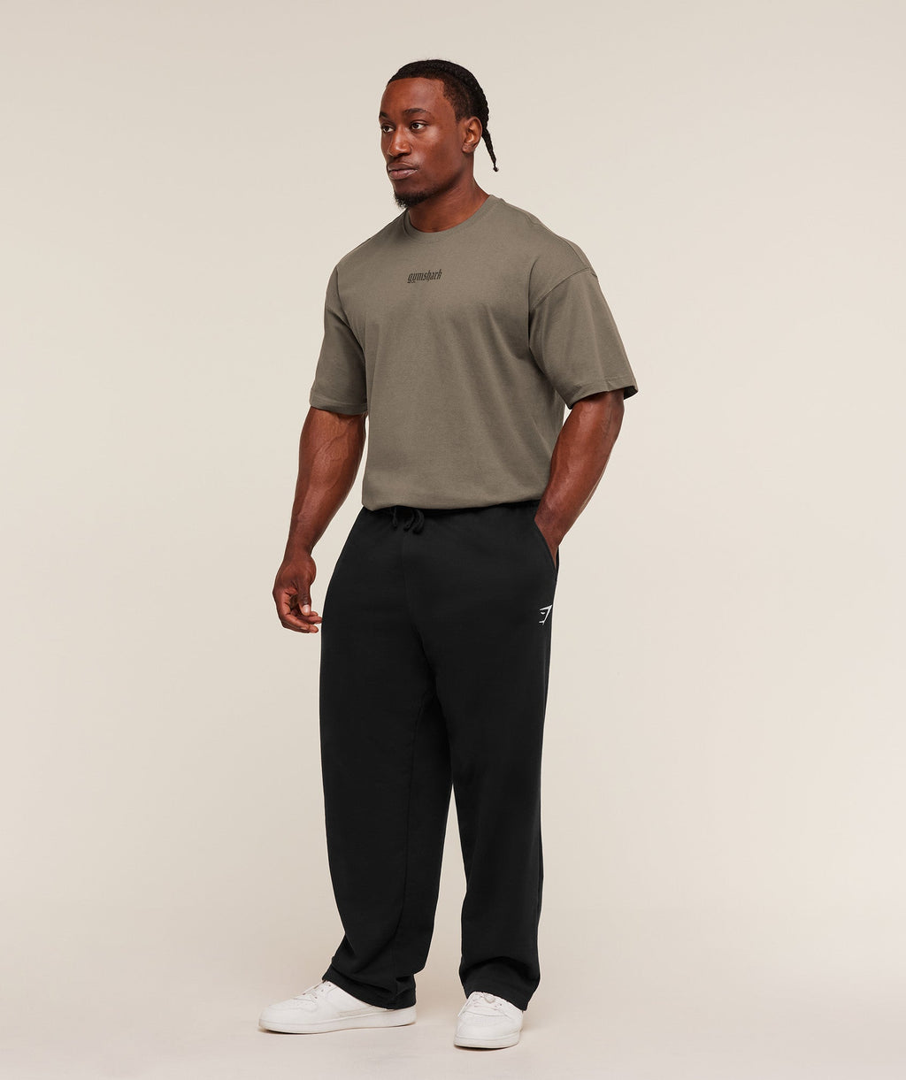 gymshark-olde-english-t-shirt-ss-tops-brown-aw25