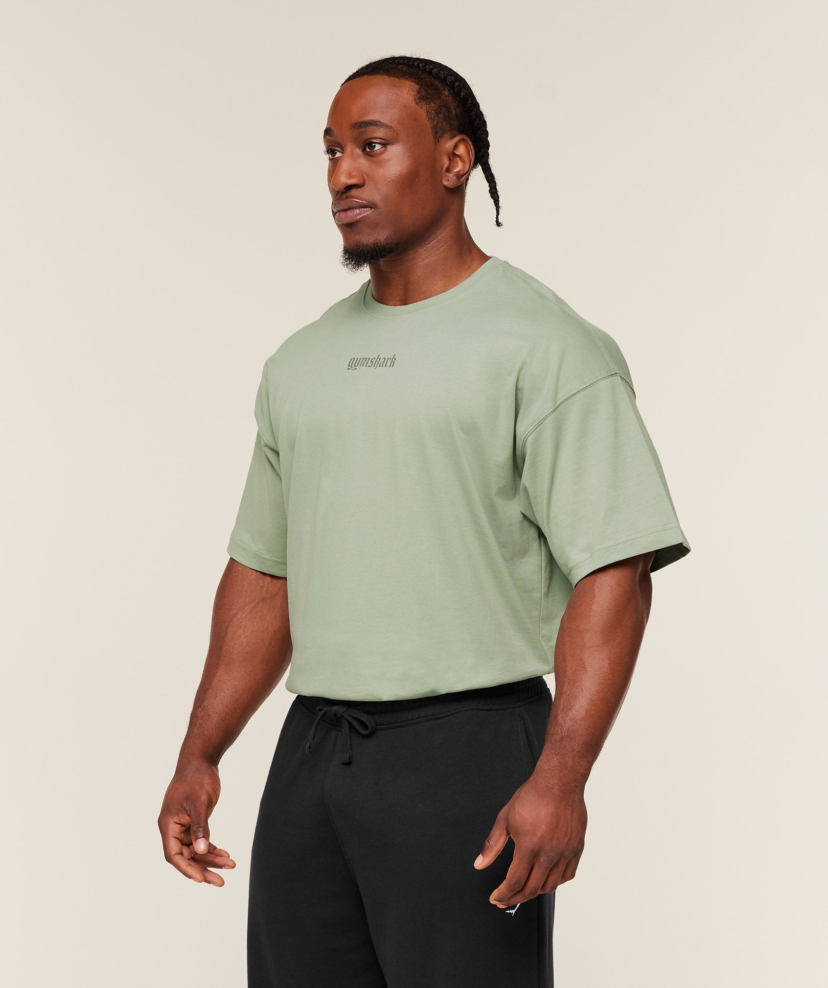 gymshark-olde-english-t-shirt-ss-tops-green-ss26