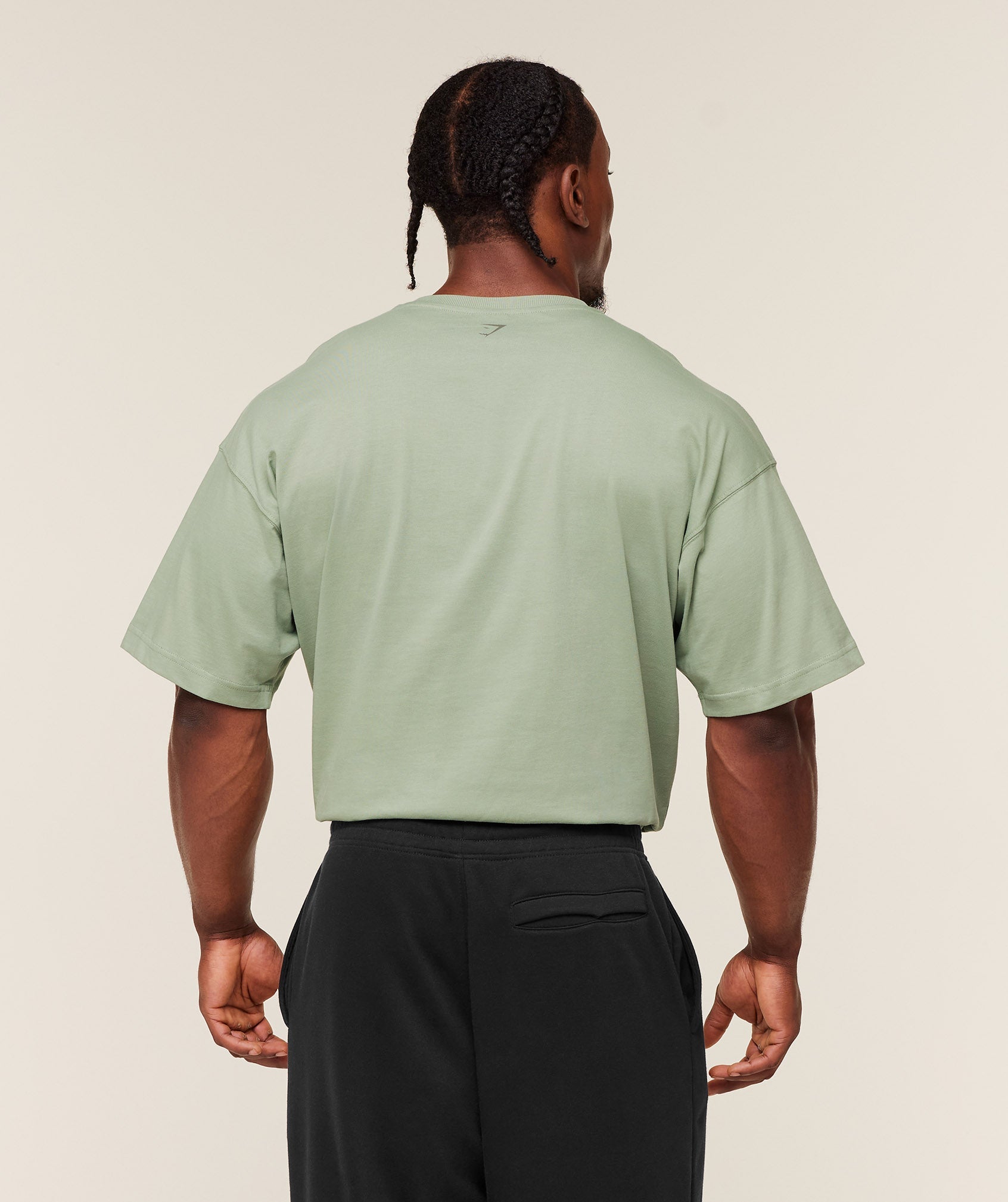 gymshark-olde-english-t-shirt-ss-tops-green-ss26