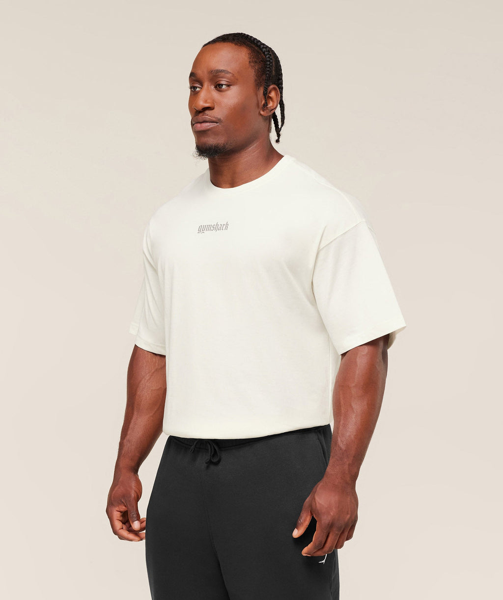 gymshark-olde-english-t-shirt-ss-tops-white-aw25