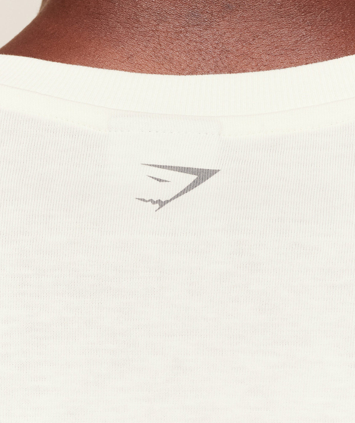 gymshark-olde-english-t-shirt-ss-tops-white-aw25