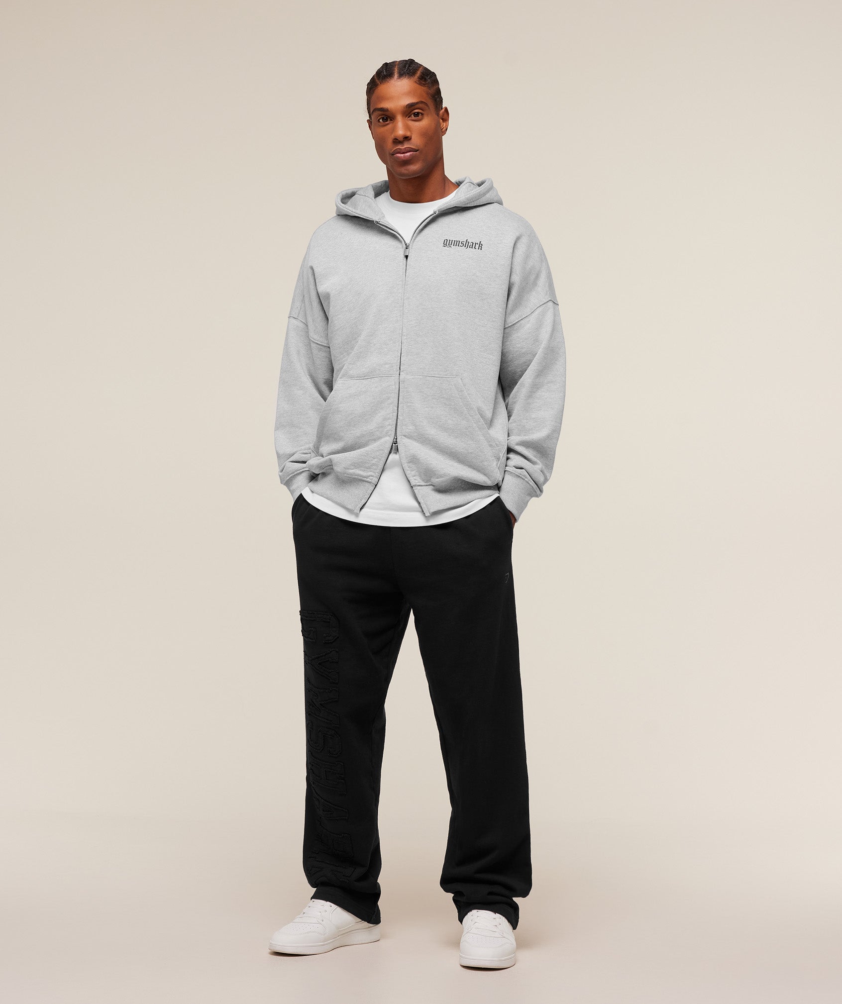 gymshark-olde-english-zip-up-hoodie-pullovers-grey-aw25